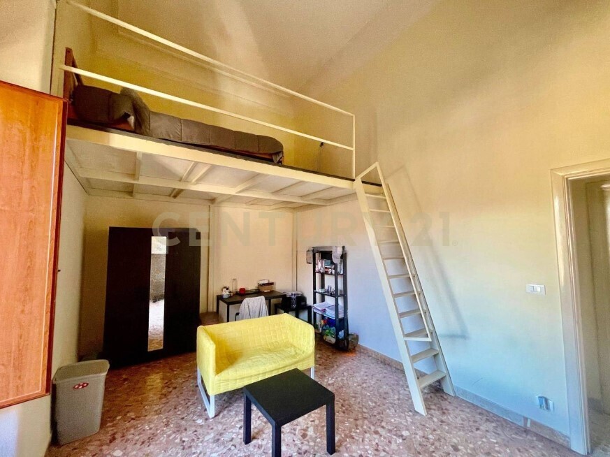 Quadrilocale in vendita in via s. nicol al borgo 33, Catania