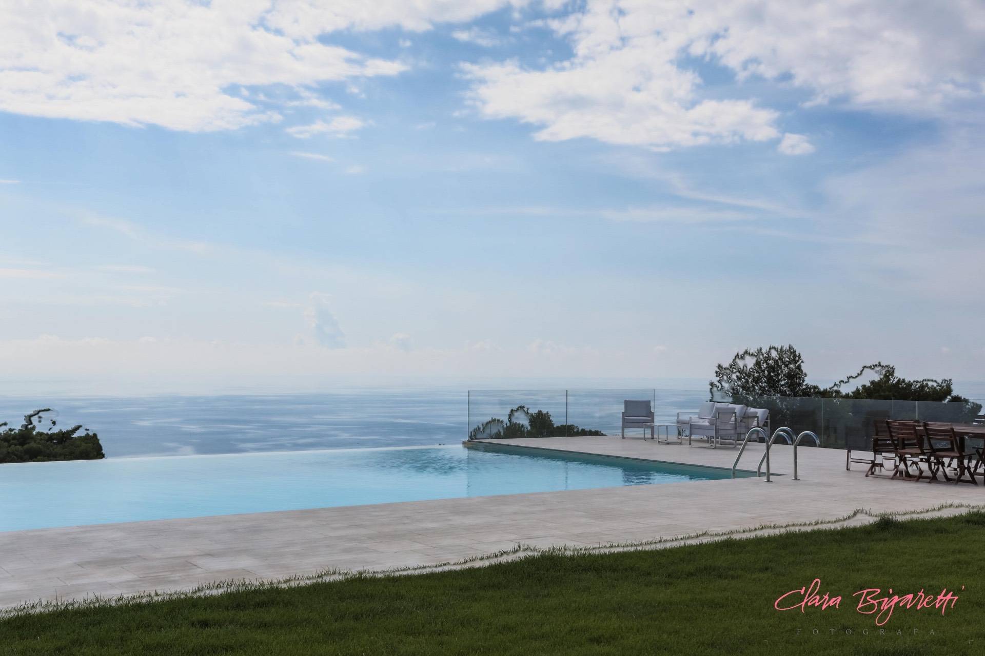 Villa in vendita a Cipressa