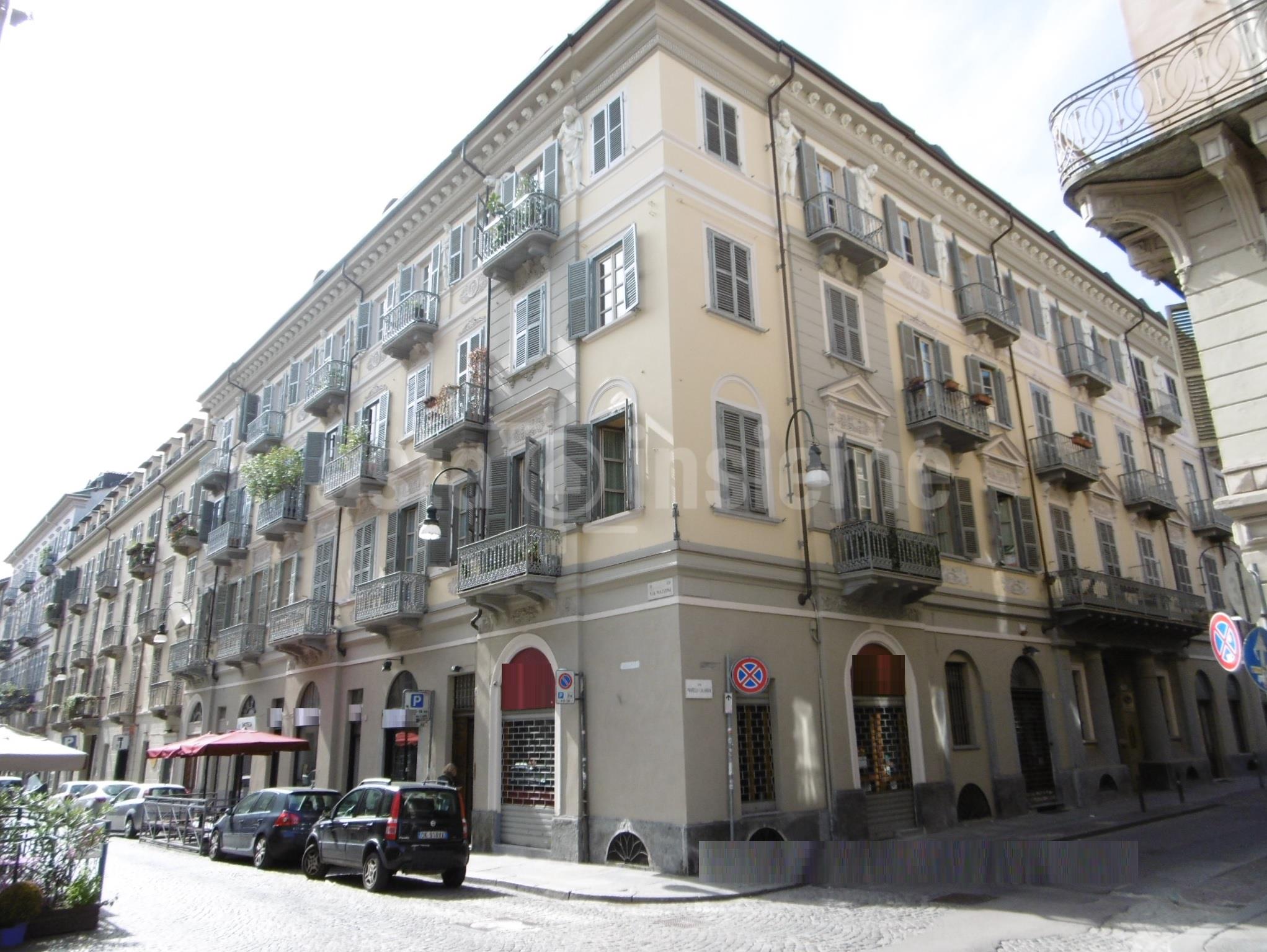 Casa indipendente da ristrutturare a Torino