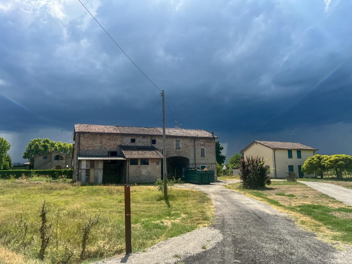 Rustico con giardino a San Secondo di Pinerolo