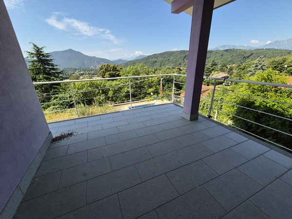 Villa con giardino a Reano