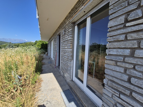 Villa con giardino a Reano