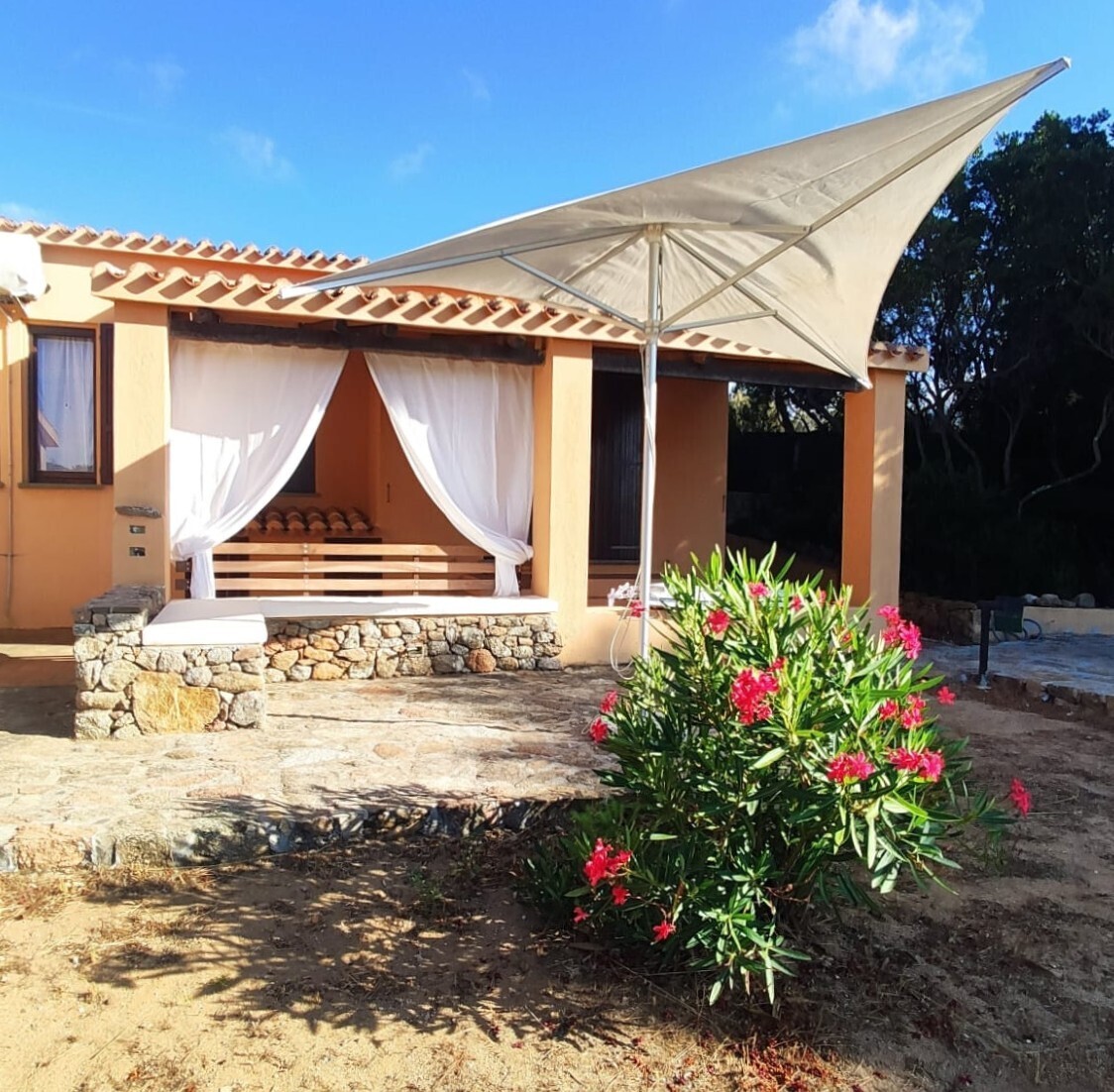 Villa con giardino, Trinit d'Agultu e Vignola costa paradiso