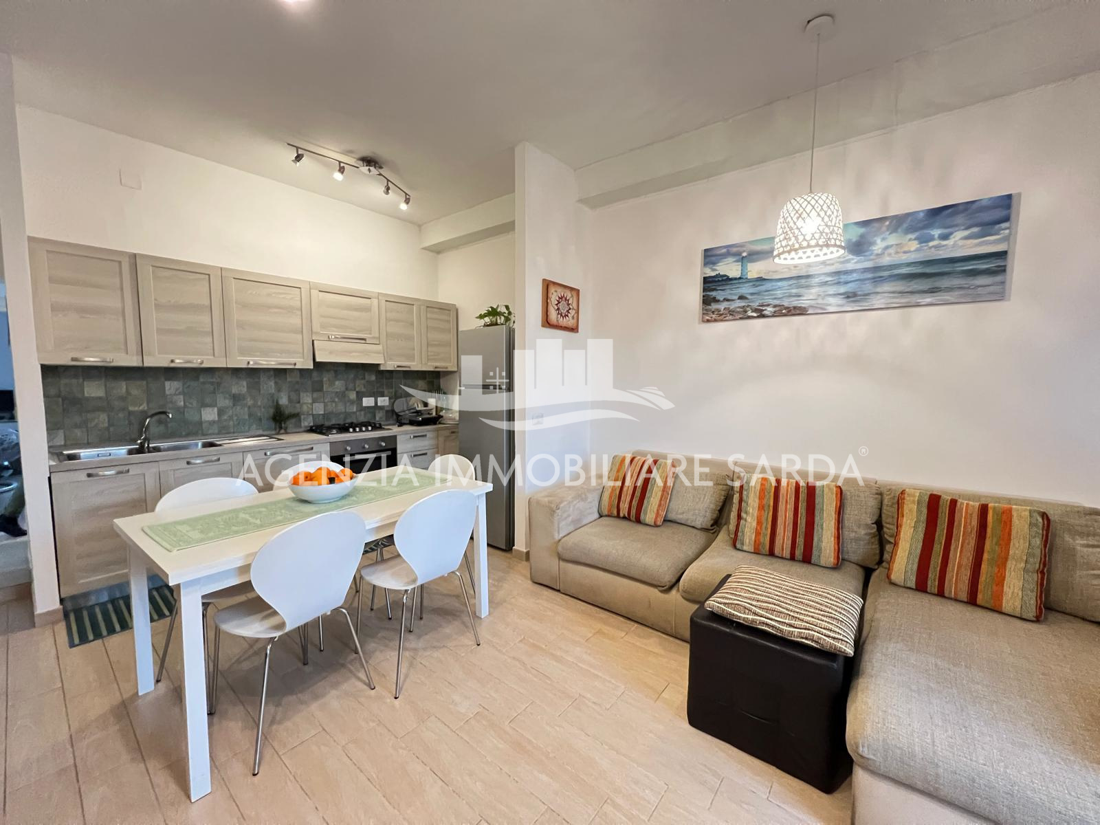 Trilocale con box a Alghero