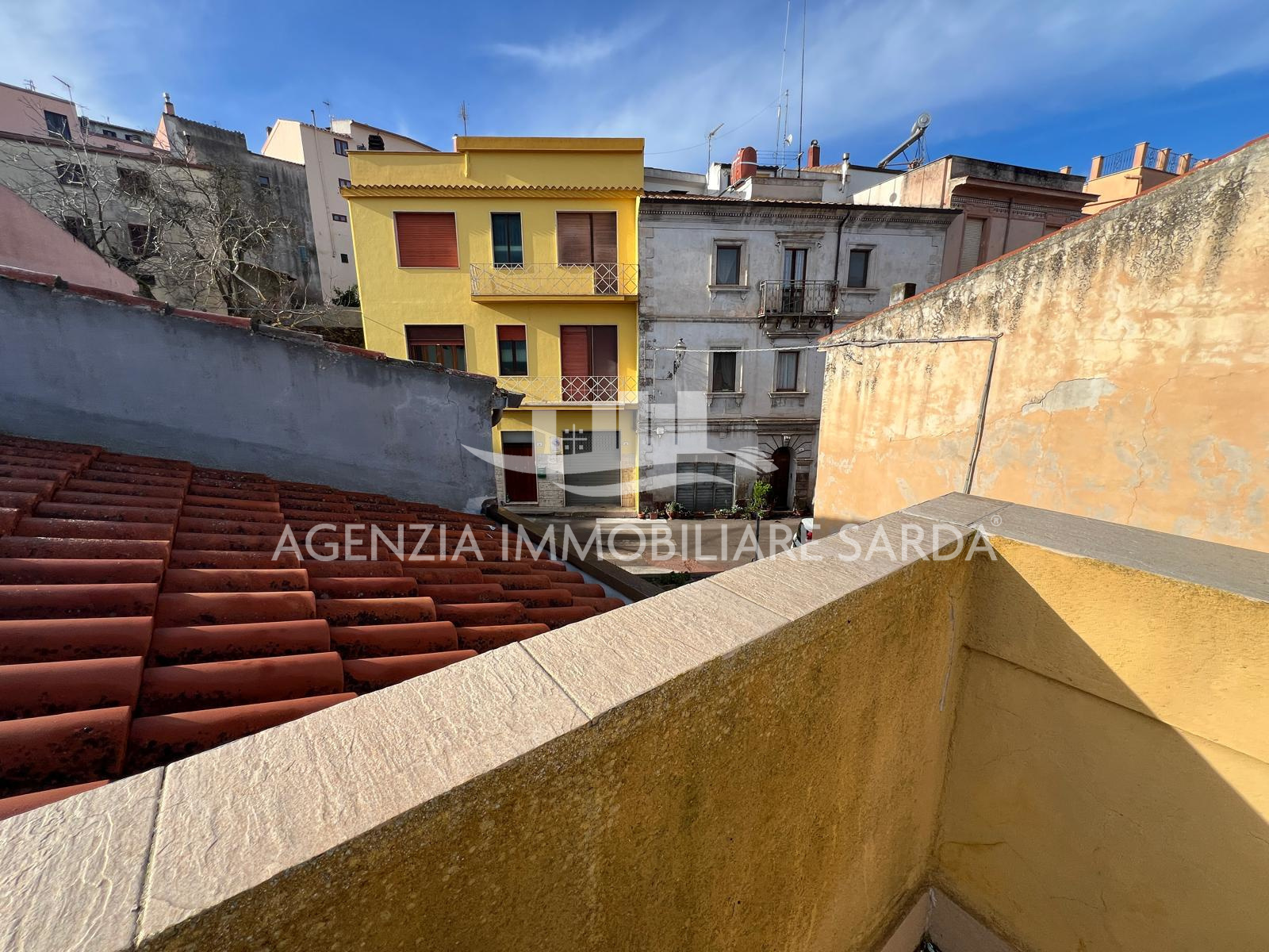 Casa indipendente con terrazzo a Villanova Monteleone