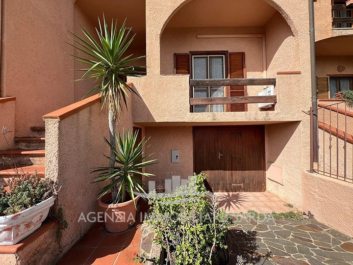 Villa con giardino in via dei tamerici 6, Alghero