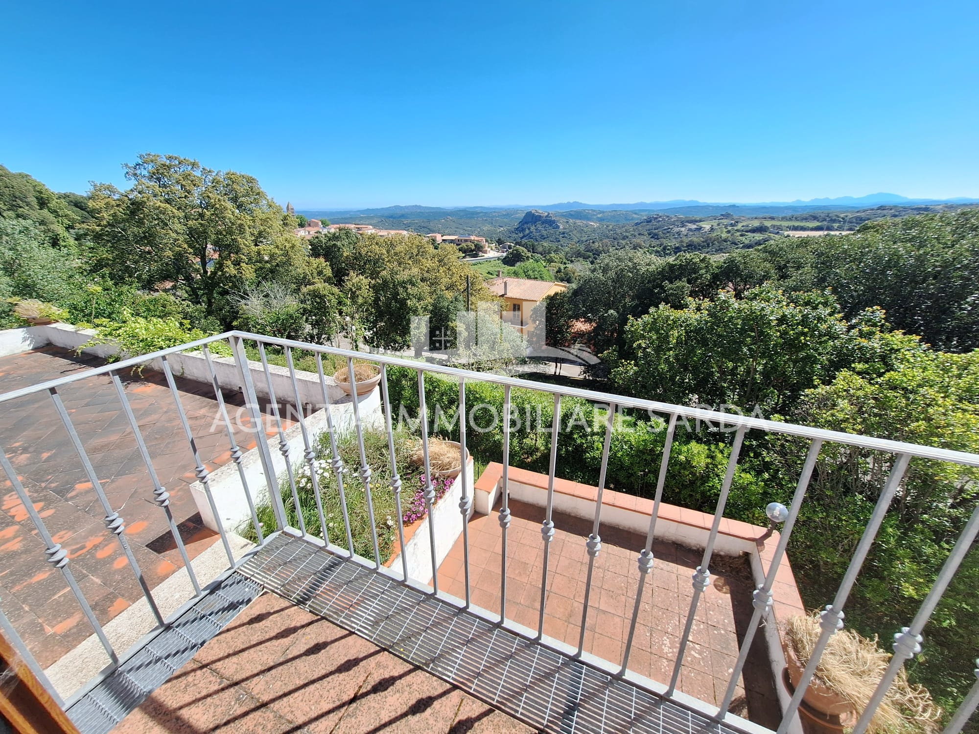 Villa con giardino a Aglientu