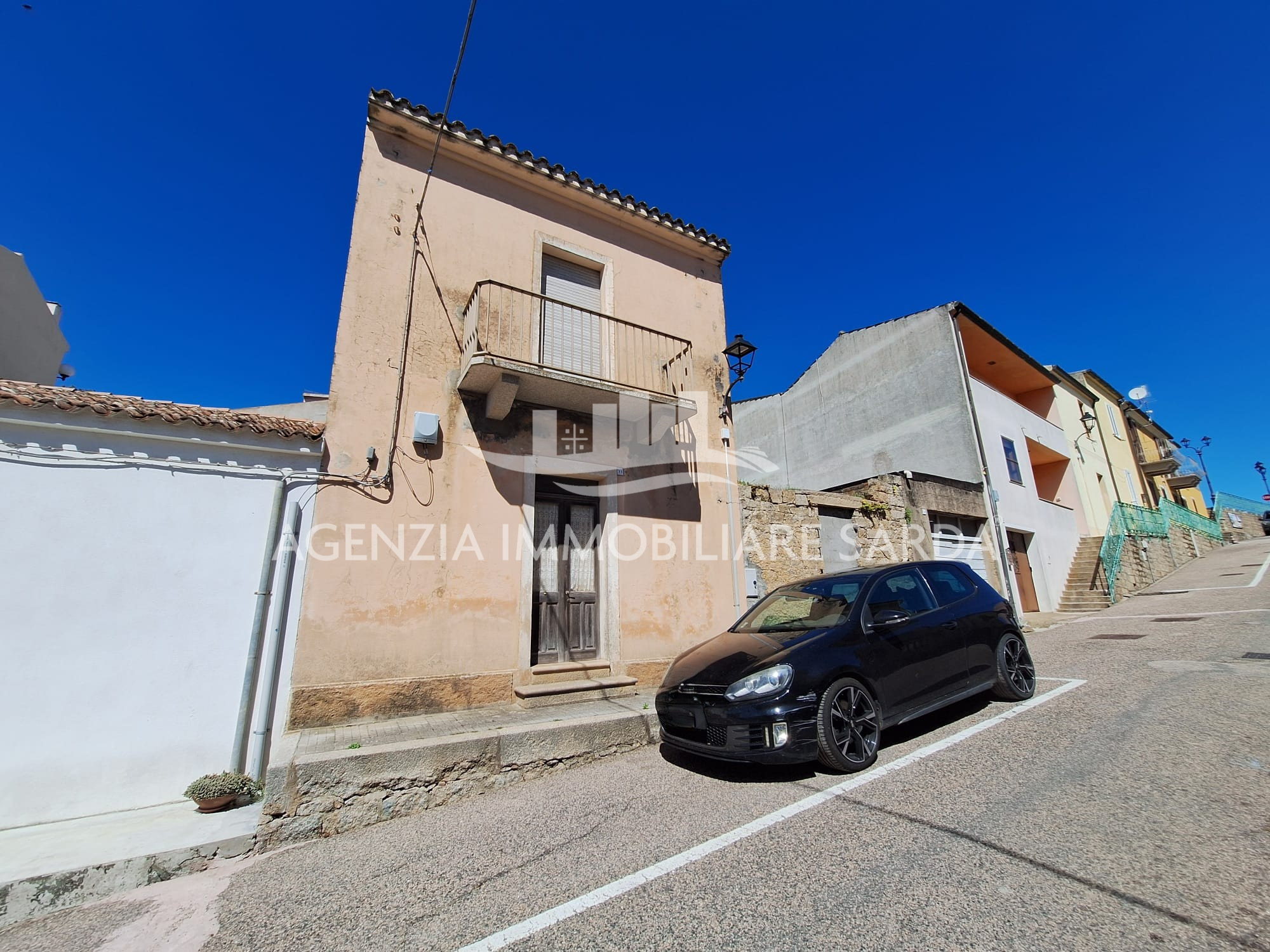Casa indipendente con box doppio a Aglientu
