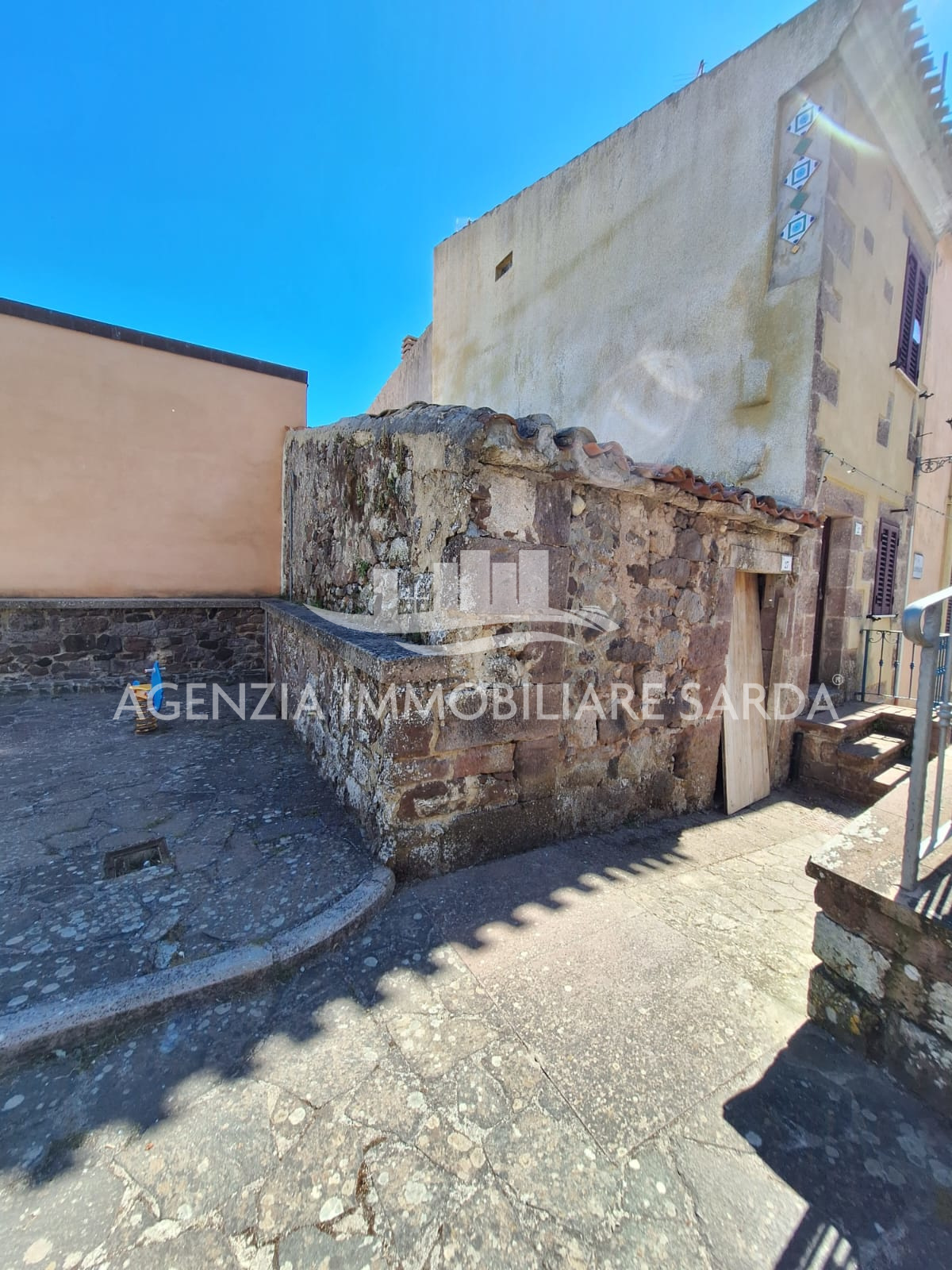 Rustico in vendita a Villanova Monteleone