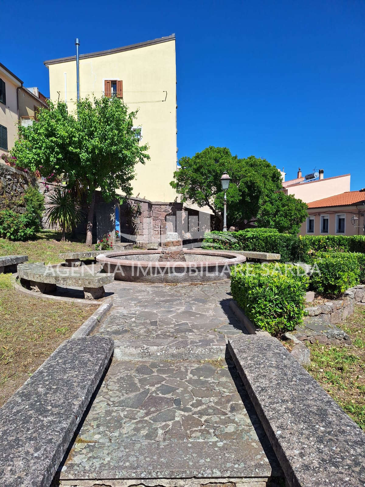 Magazzino da ristrutturare a Villanova Monteleone