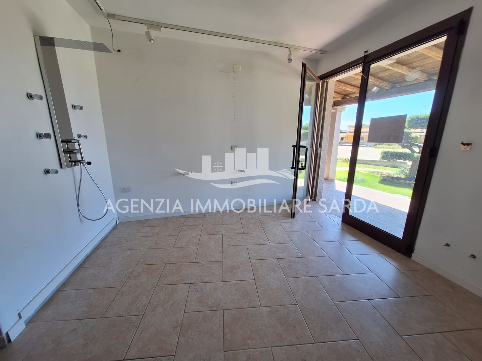 Ufficio con terrazzo, Sassari palmadula