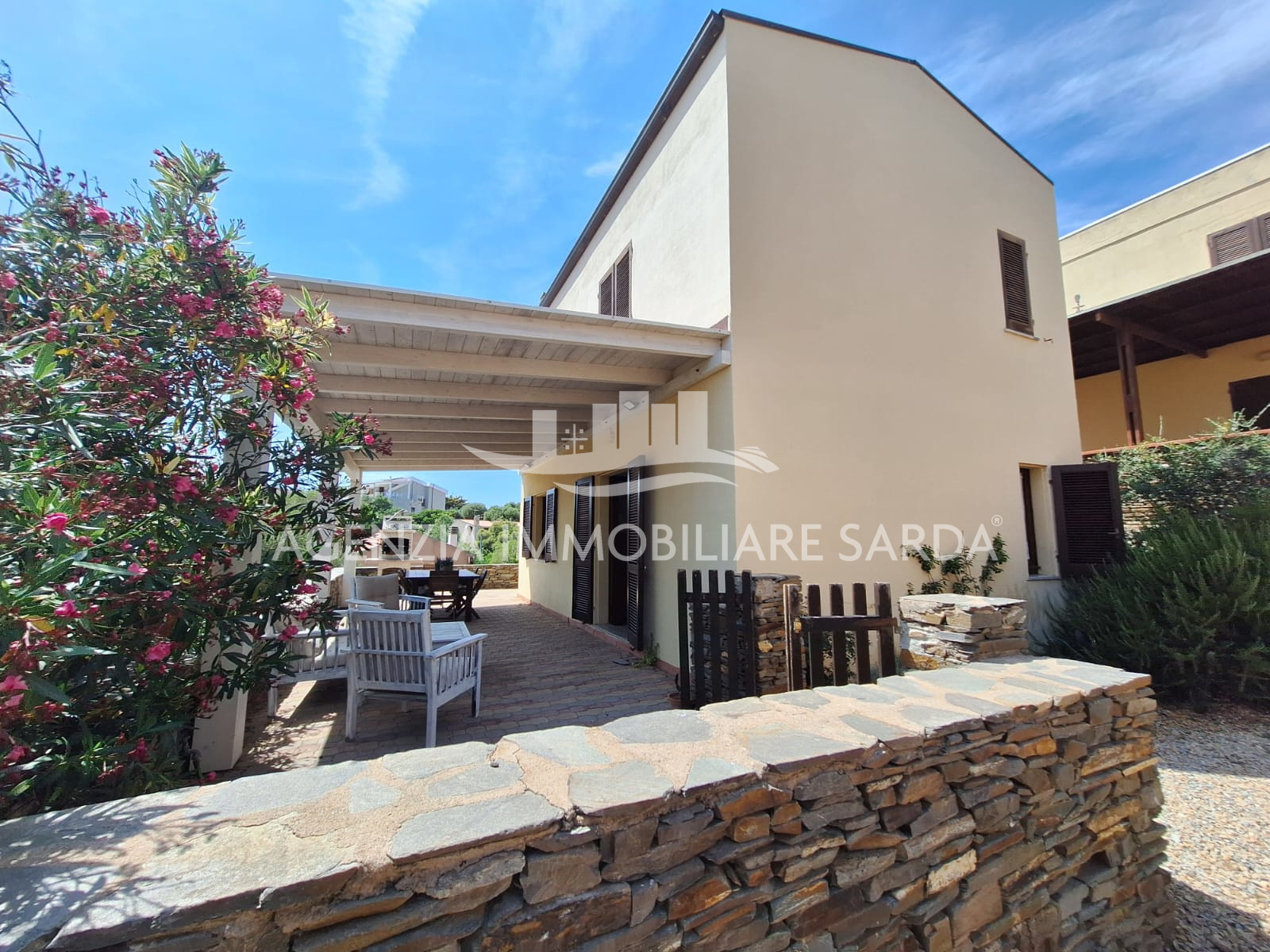 Casa indipendente con giardino a Stintino