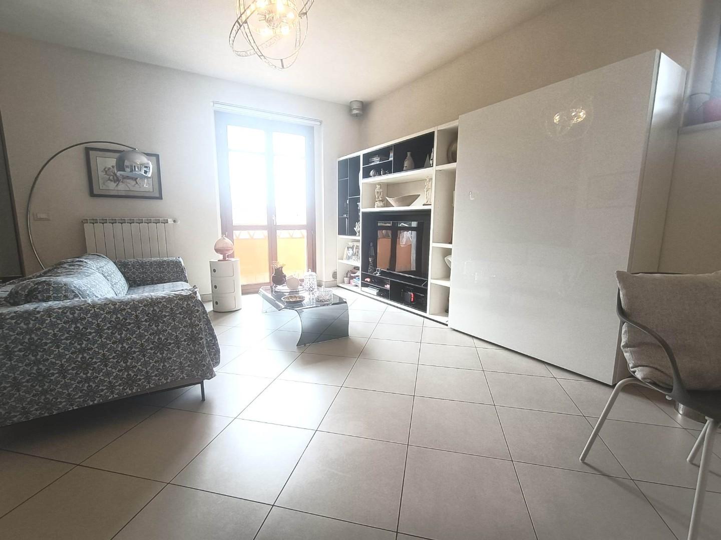 Quadrilocale con terrazzi, Carrara fossola