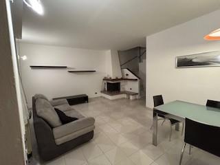 Casa indipendente arredata in affitto, Carrara nazzano