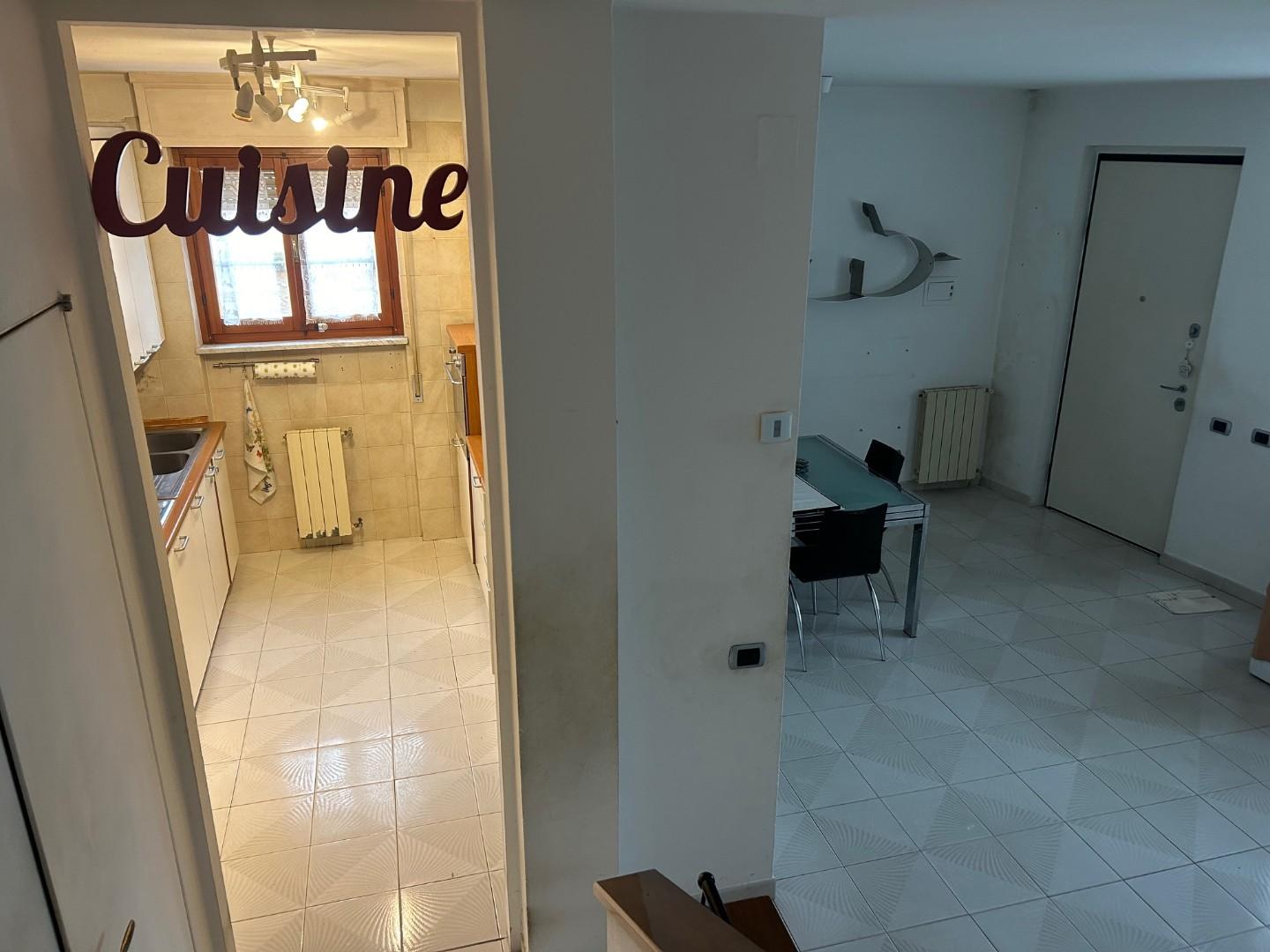 Casa indipendente arredata in affitto, Carrara nazzano