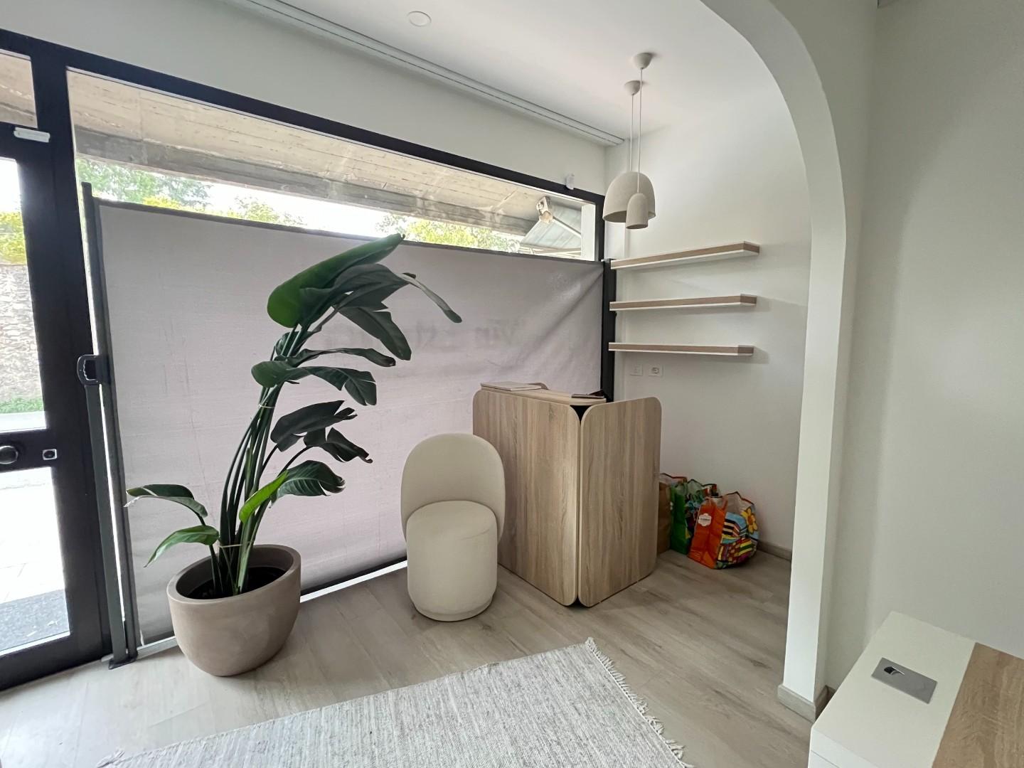 Locale commerciale nuova a Massa