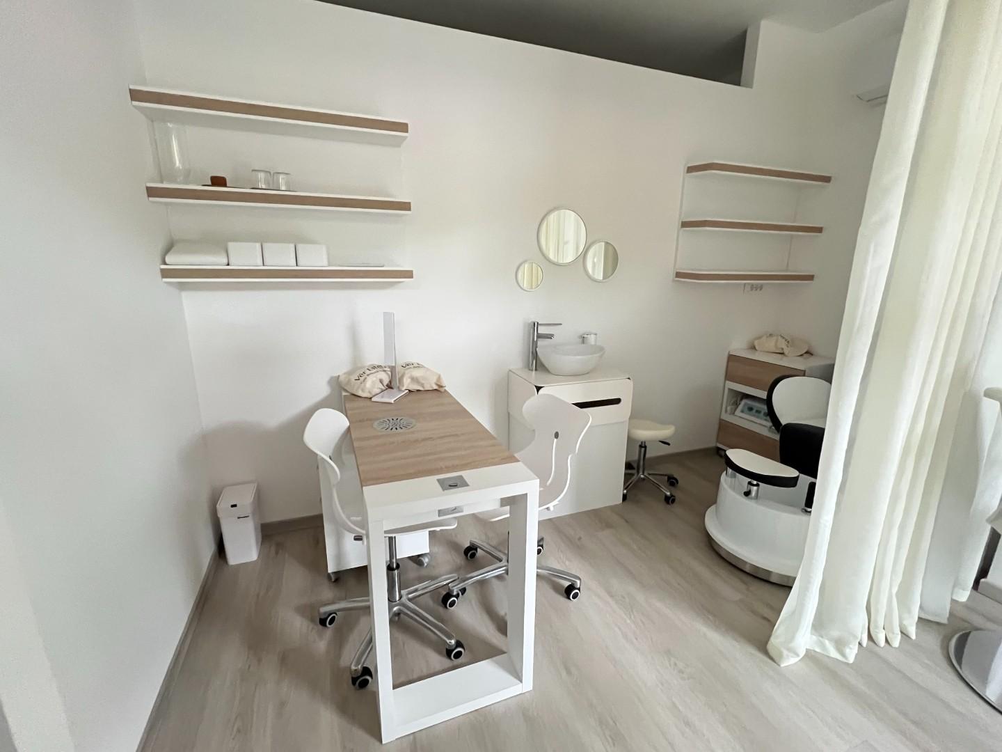 Locale commerciale nuova a Massa