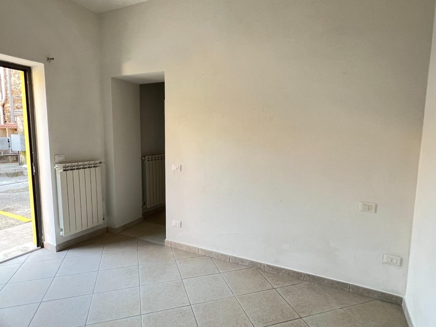 Trilocale in vendita a Massa