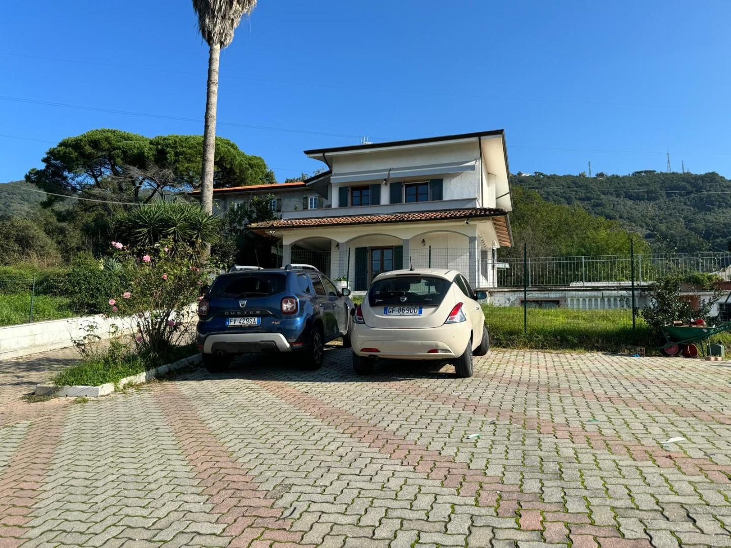 Villa in vendita, Carrara fossone