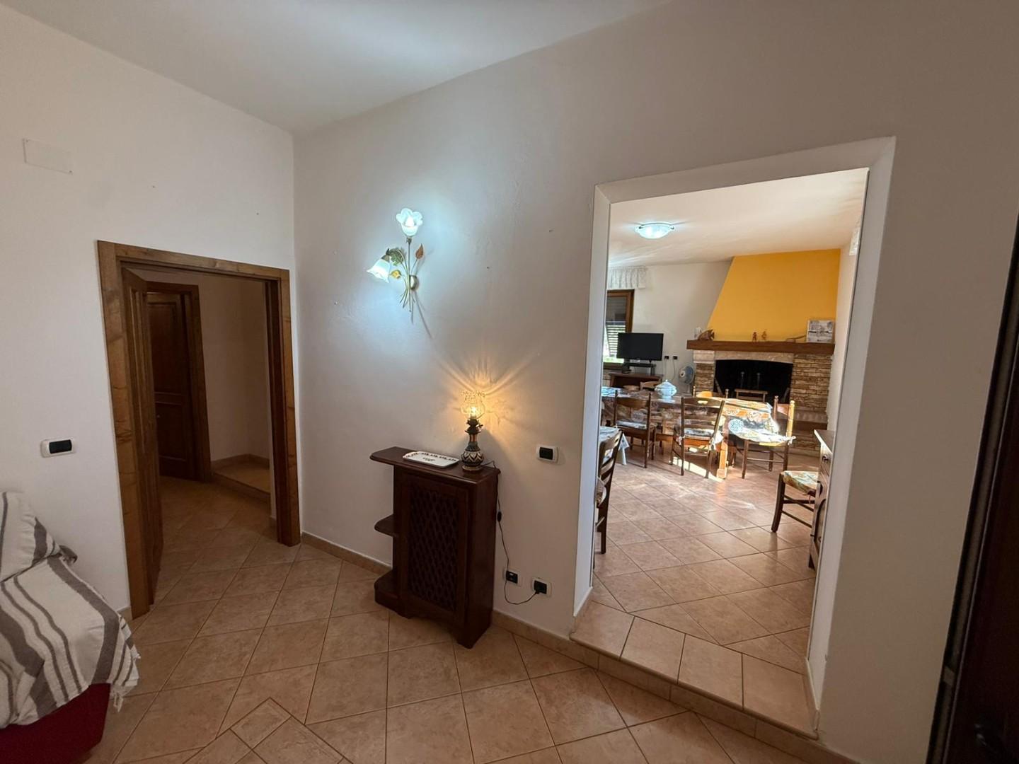 Villa Trifamiliari con giardino, Sarzana sarzanello