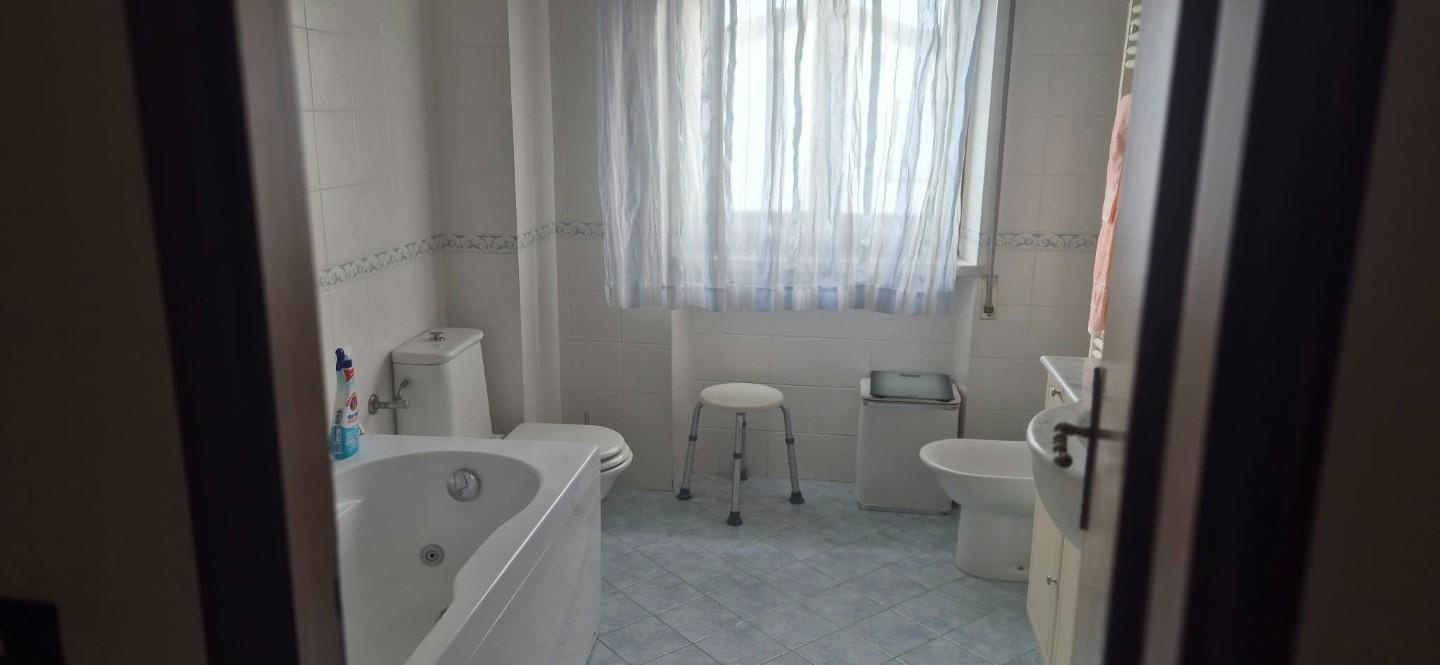 Villa Bifamiliare con giardino, Carrara avenza