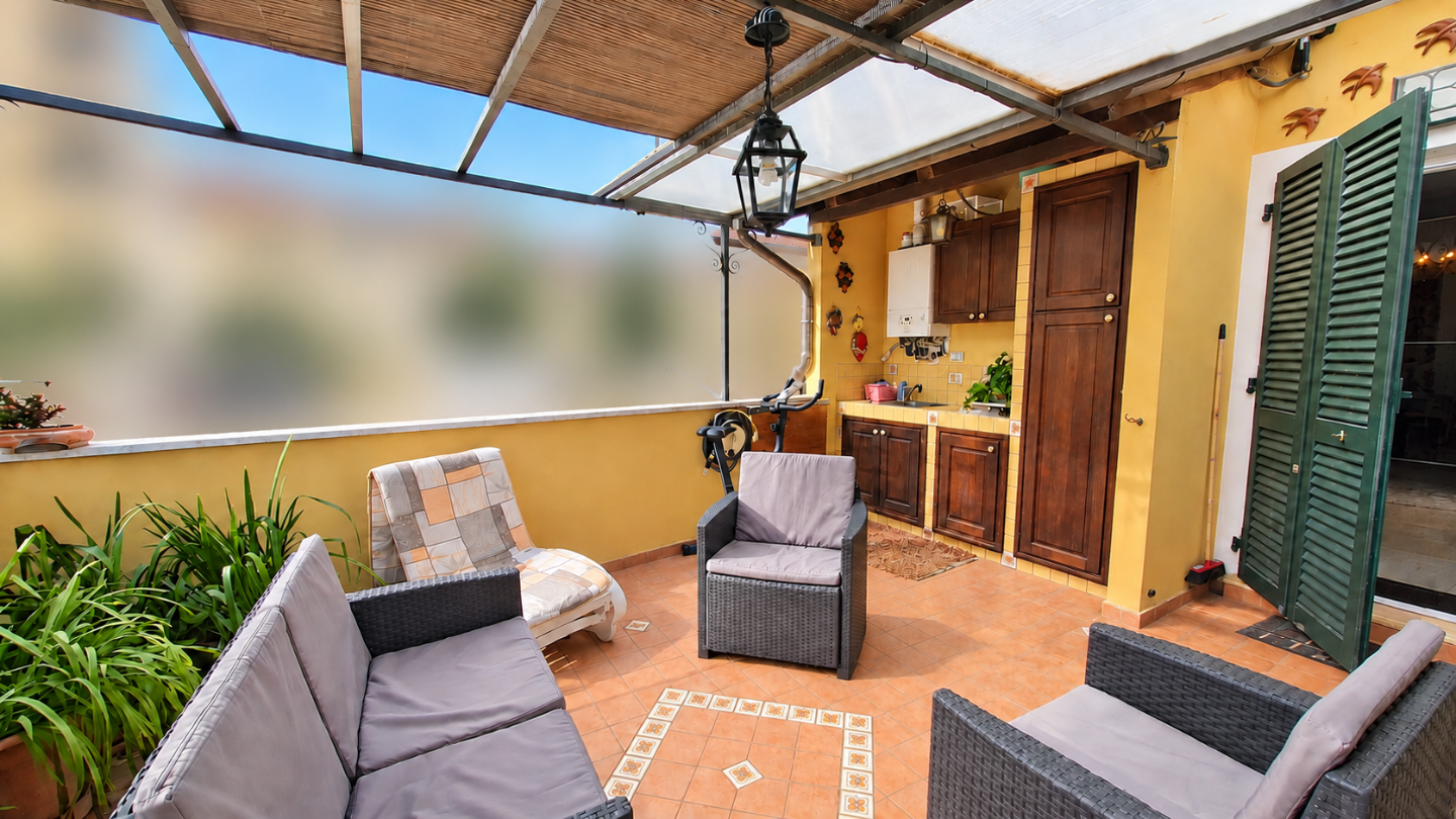 Quadrilocale con terrazzo, Carrara avenza