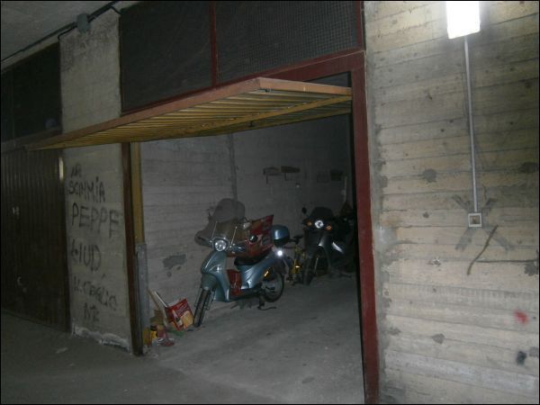 Box/Garage 25mq da ristrutturare, Siracusa teocrito san giovanni