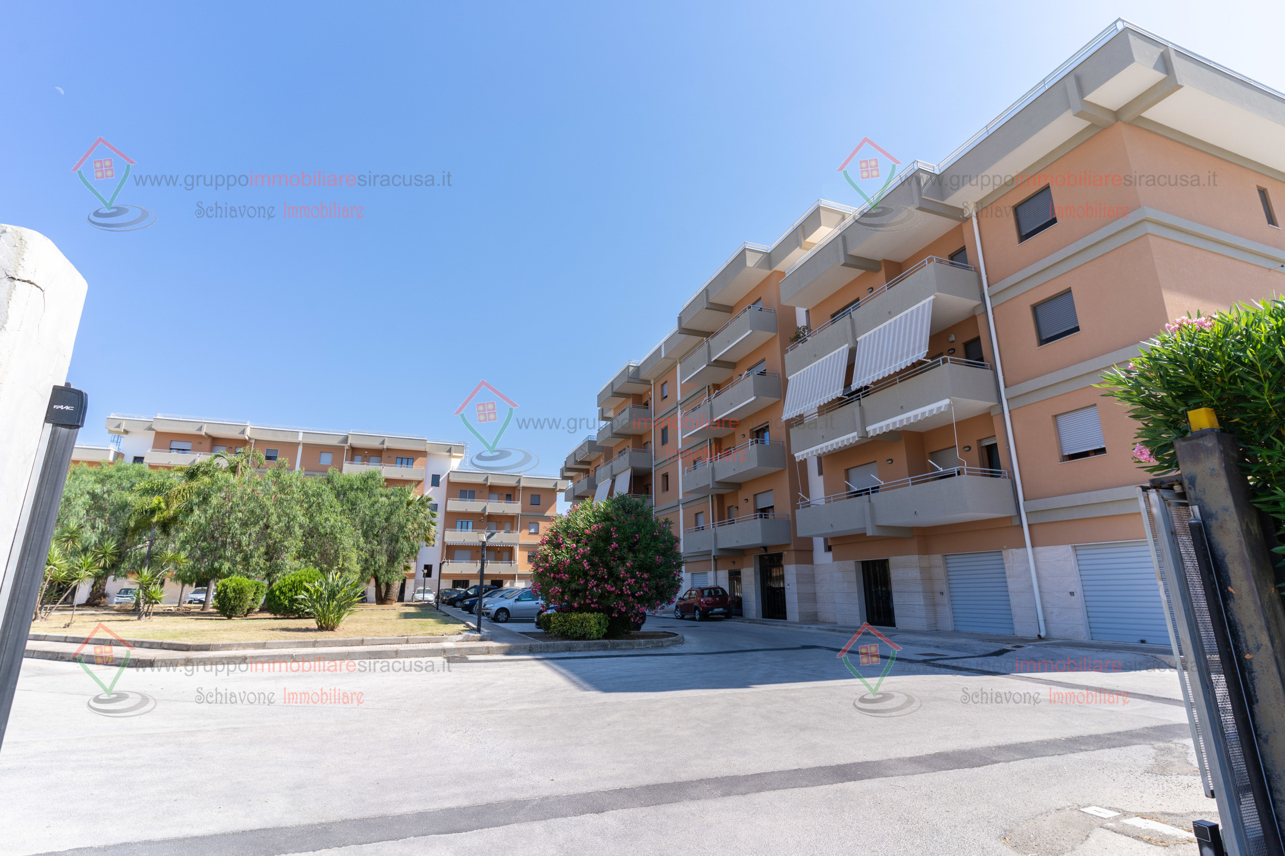 Appartamento con giardino, Siracusa pizzuta scala greca