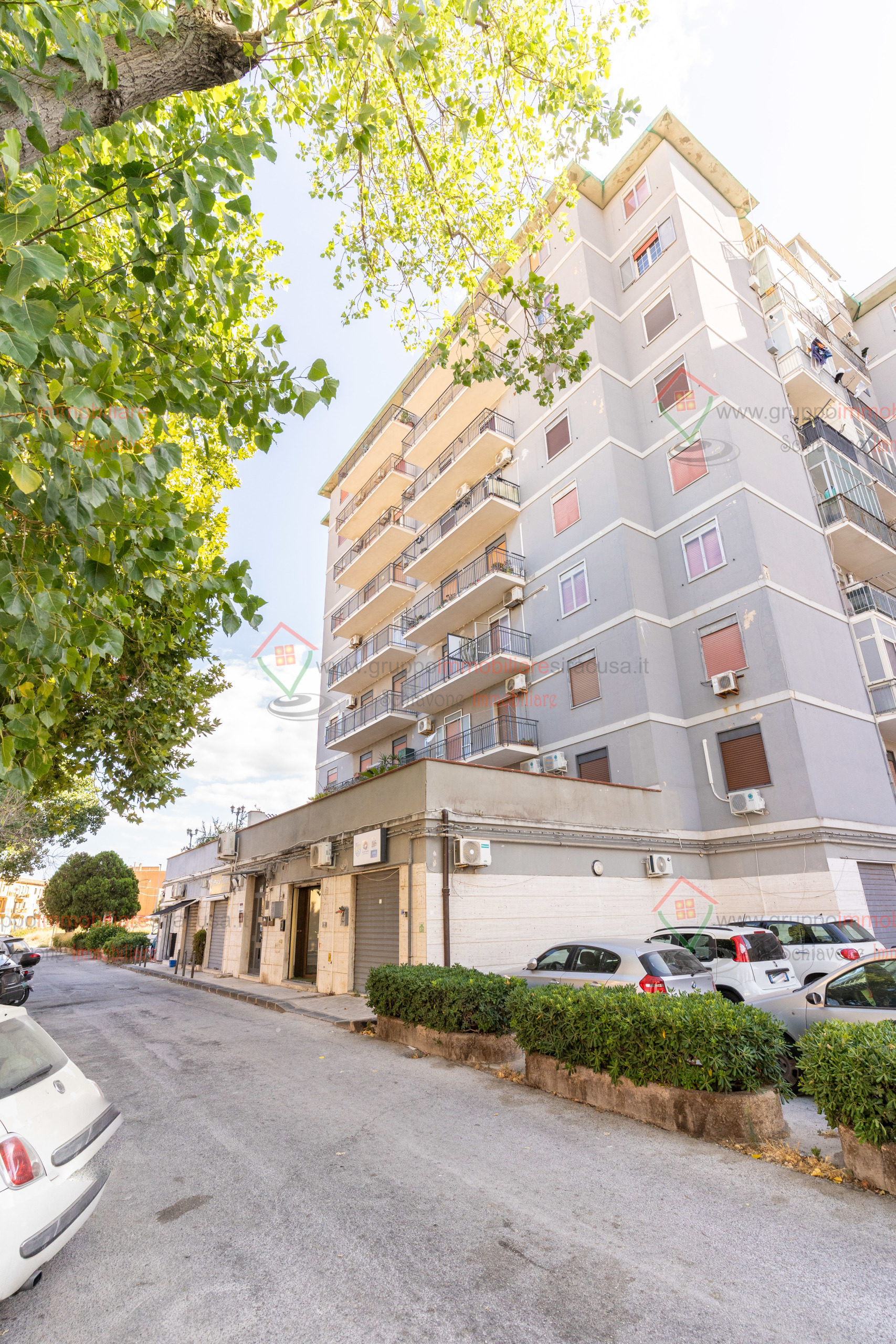 Locale commerciale in affitto, Siracusa panagia