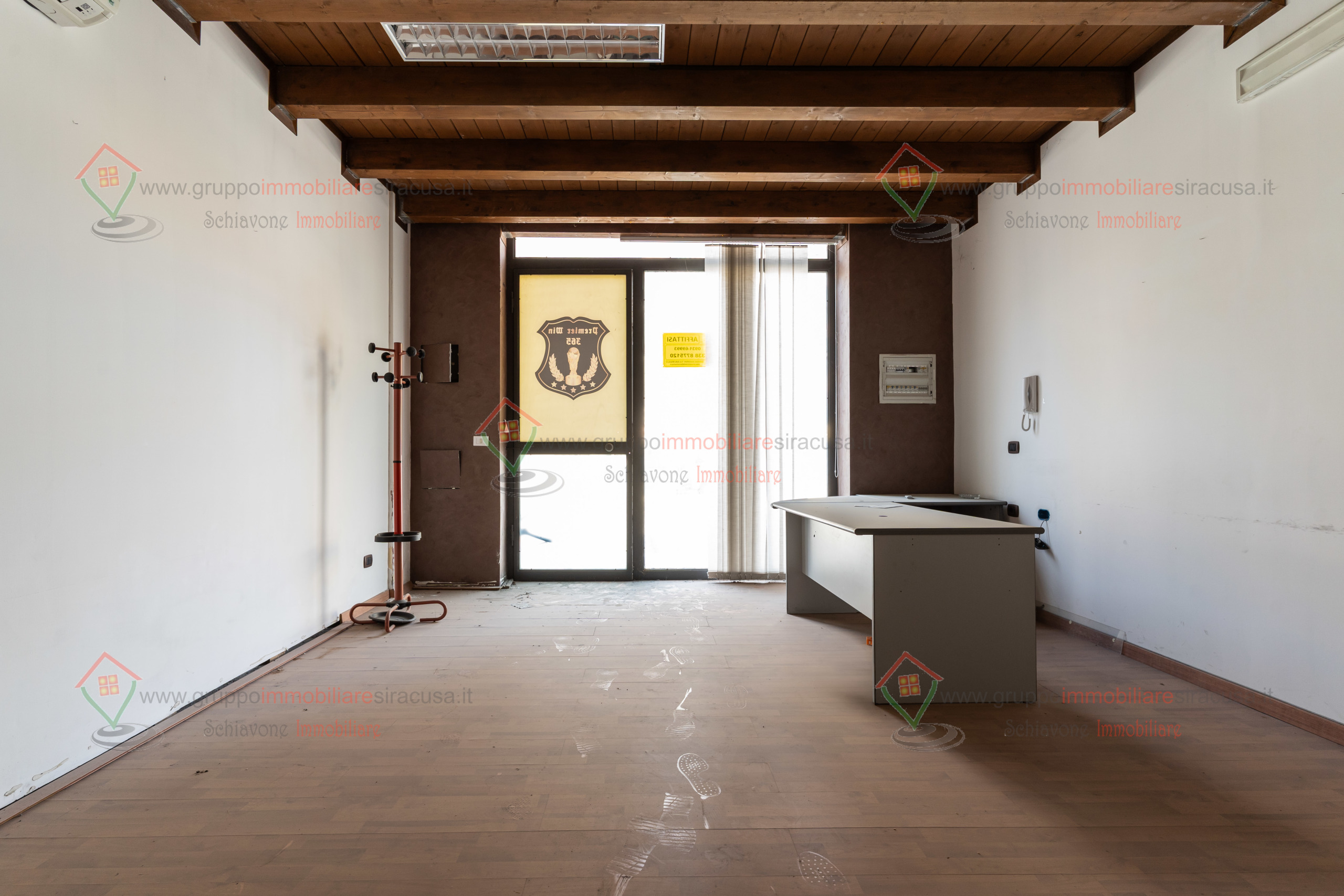 Locale commerciale ristrutturata, Siracusa adda gelone timoleonte