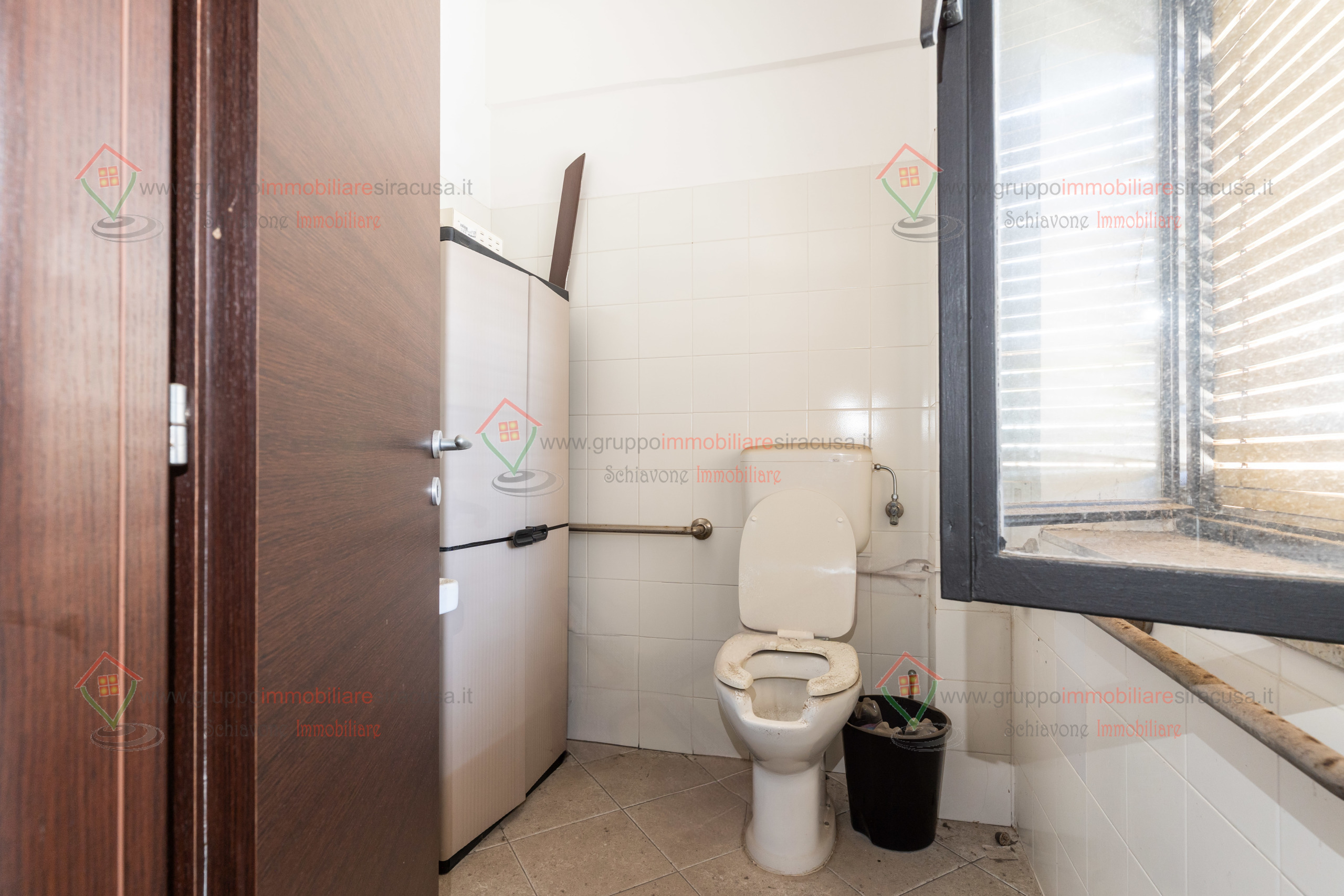 Locale commerciale ristrutturata, Siracusa adda gelone timoleonte