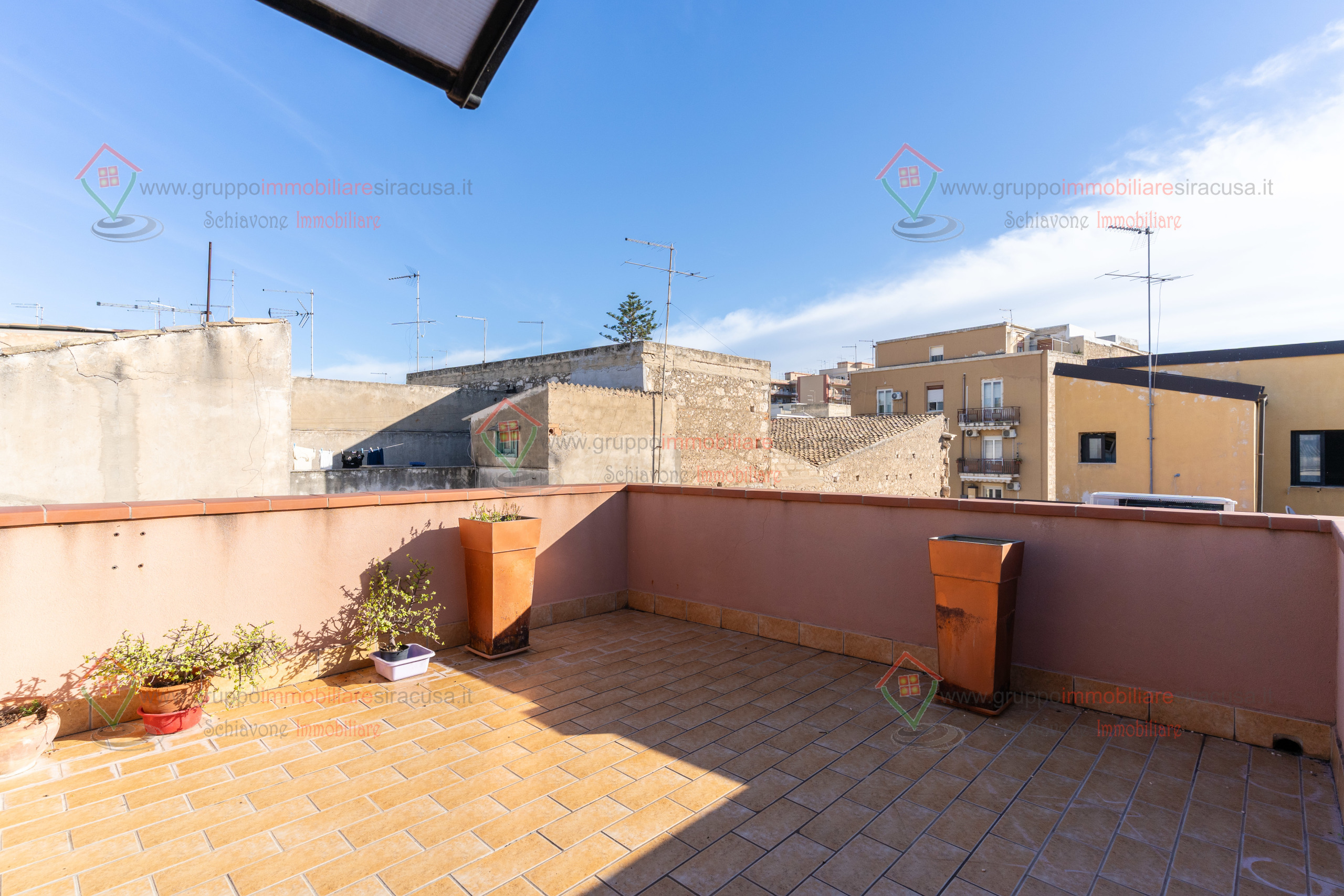 Casa indipendente con terrazzo, Siracusa adda gelone timoleonte