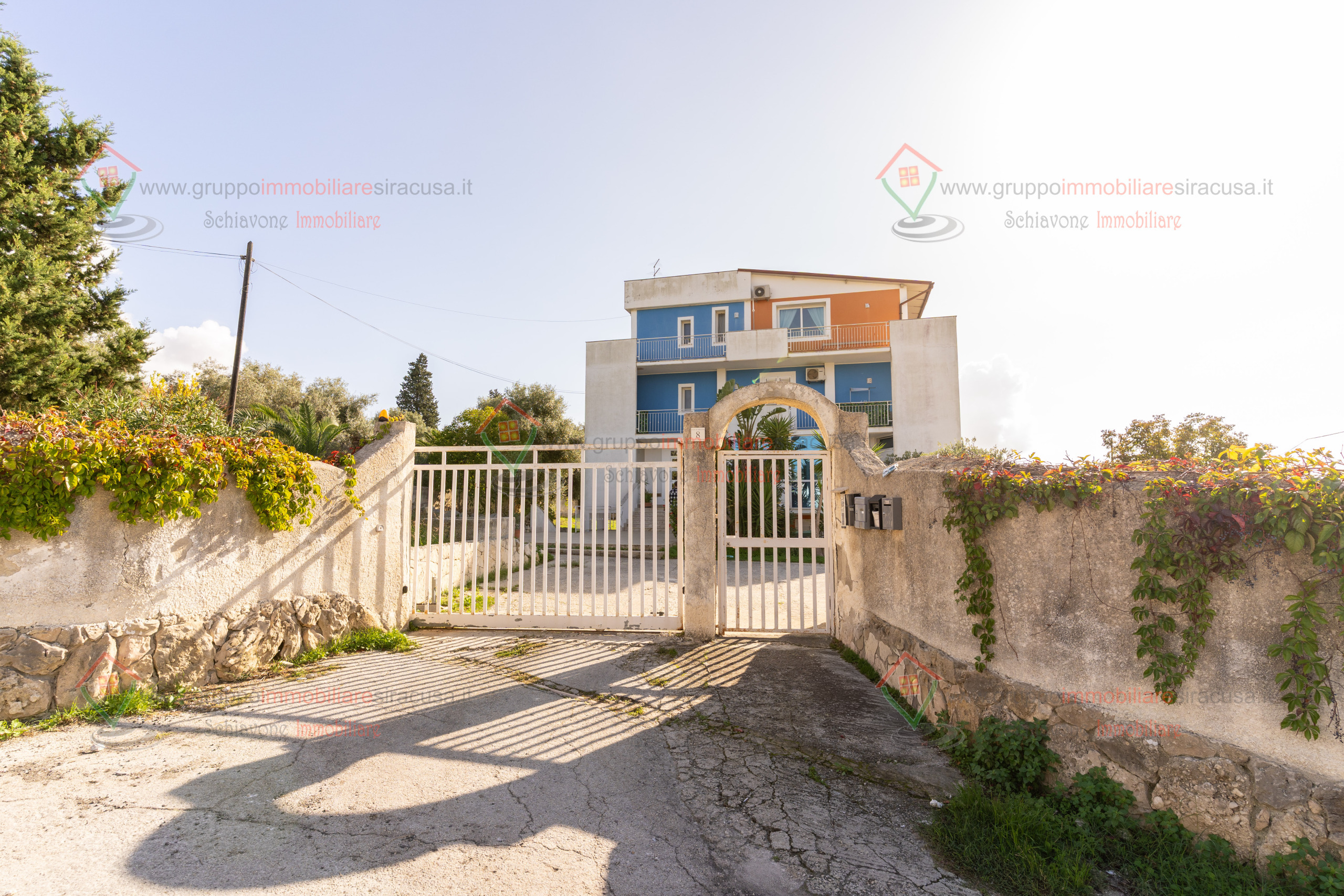 Bilocale nuovo, Siracusa strada per floridia tremilia