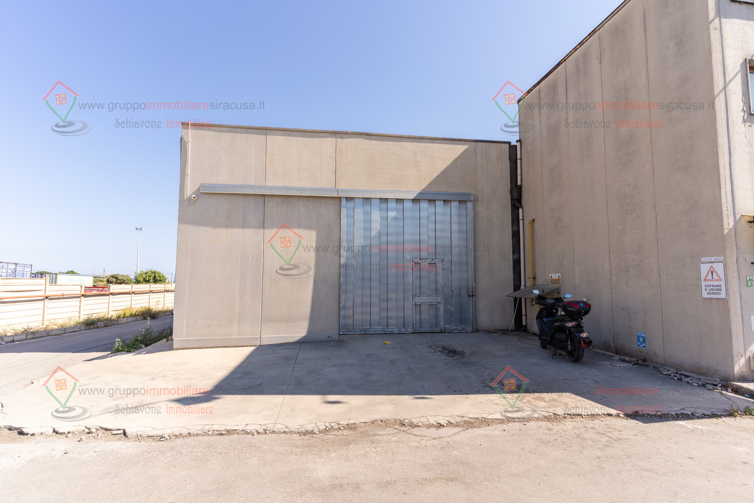 Capannone in affitto, Siracusa targia