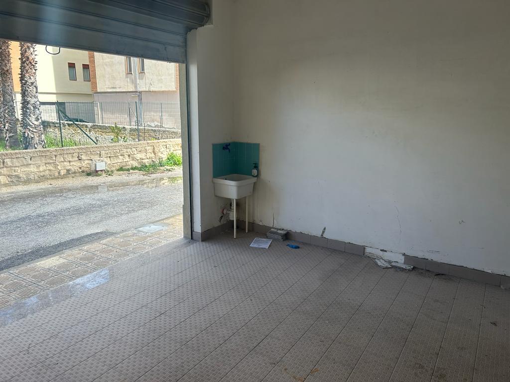 Posto auto coperto in affitto, Siracusa pizzuta scala greca