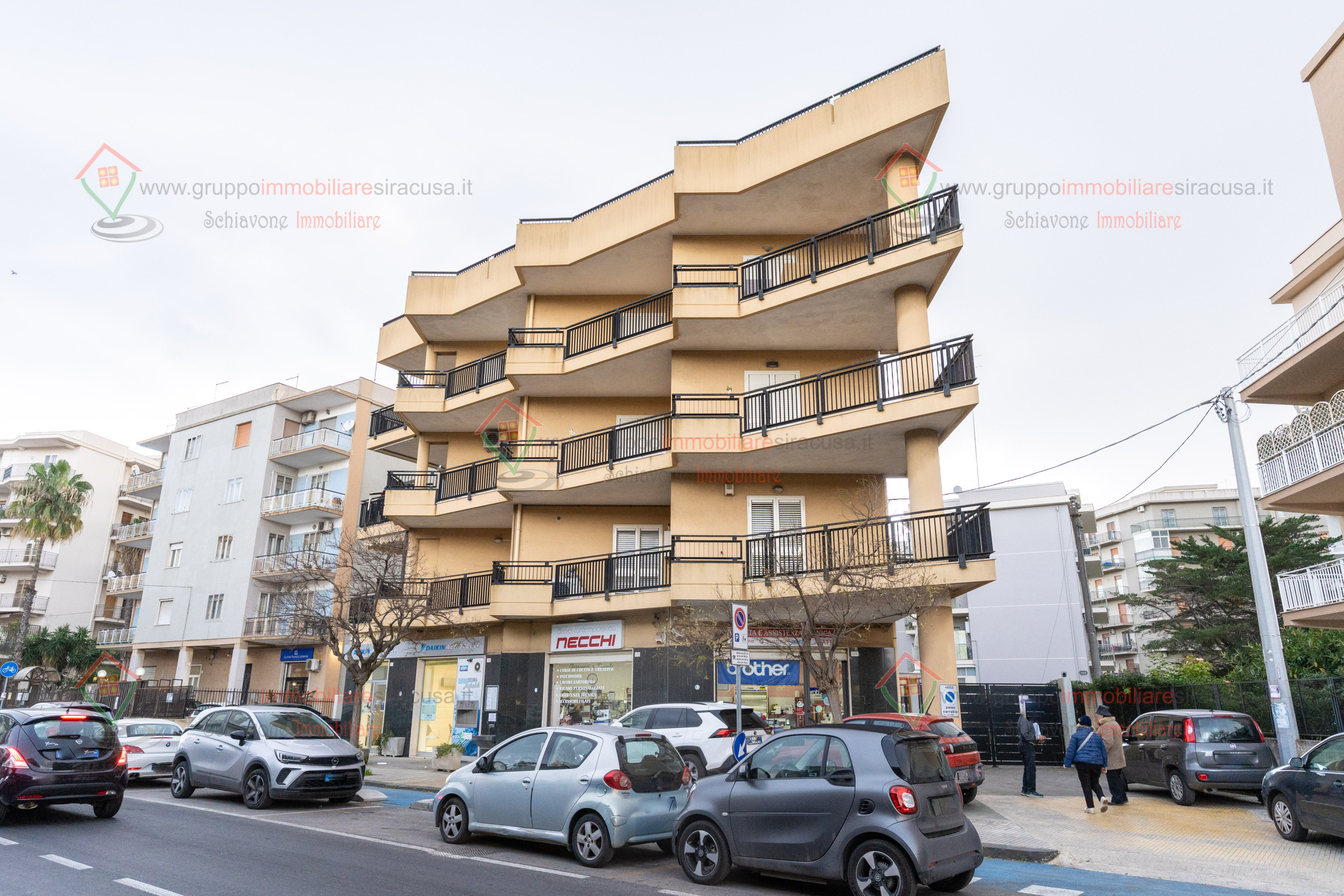 Bilocale nuovo, Siracusa tisia tica zecchino