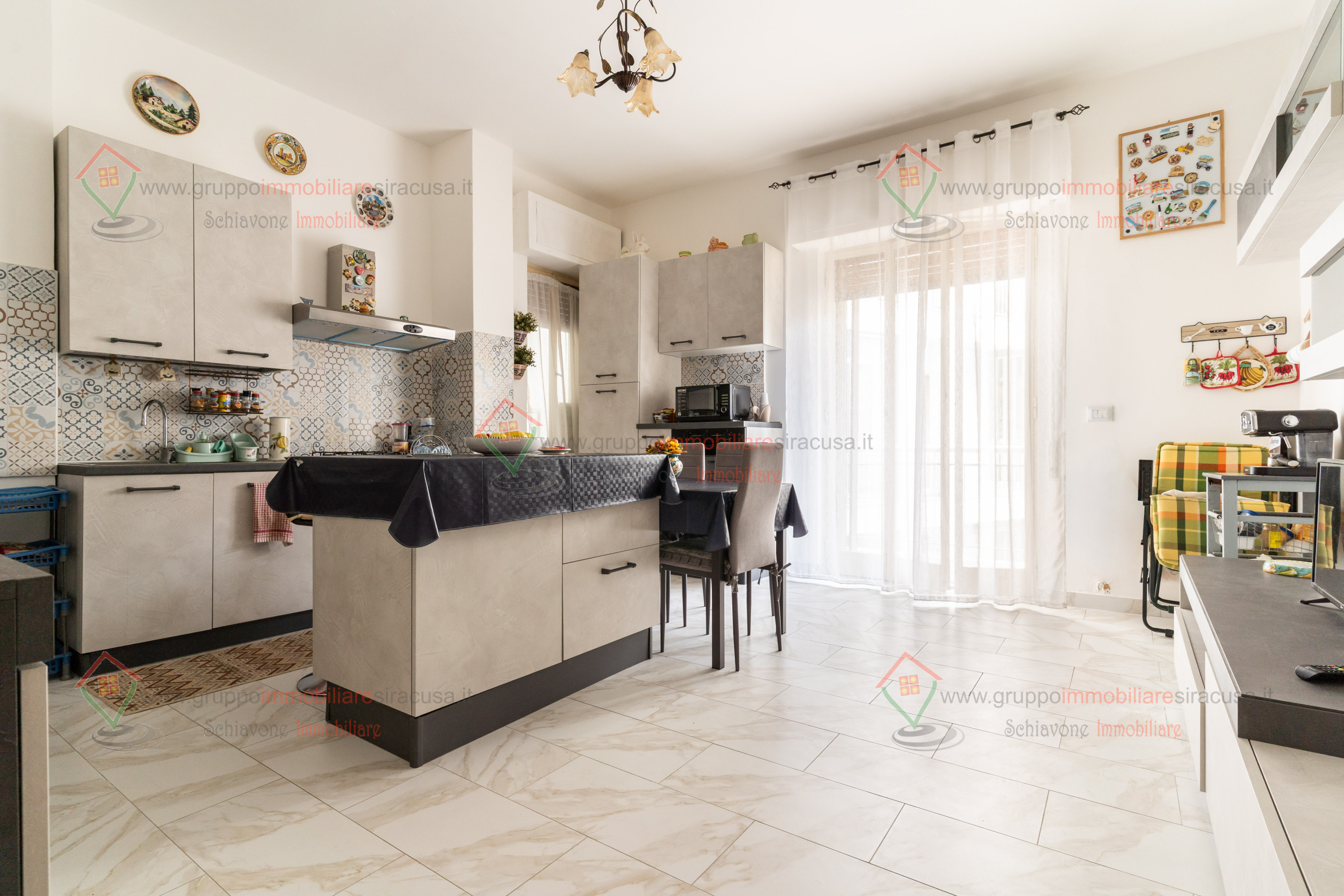 Quadrilocale ristrutturato, Siracusa adda gelone timoleonte