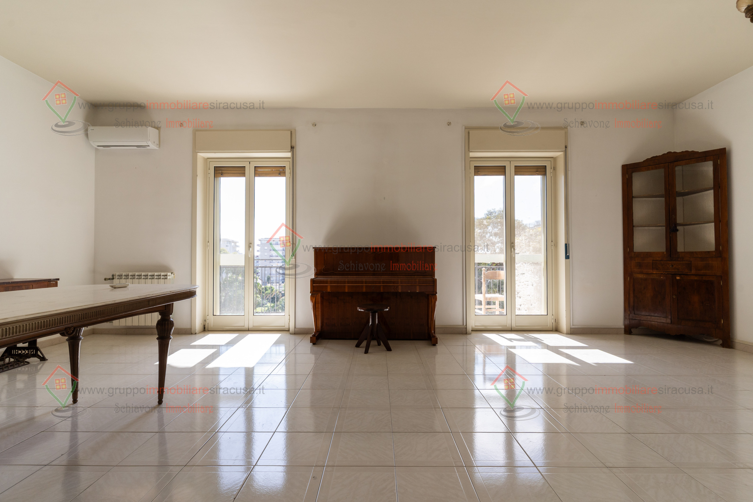 Quadrilocale in vendita, Siracusa pizzuta scala greca