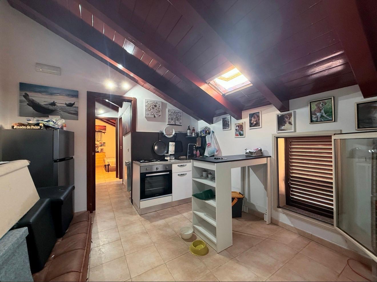 Bilocale con box a Floridia