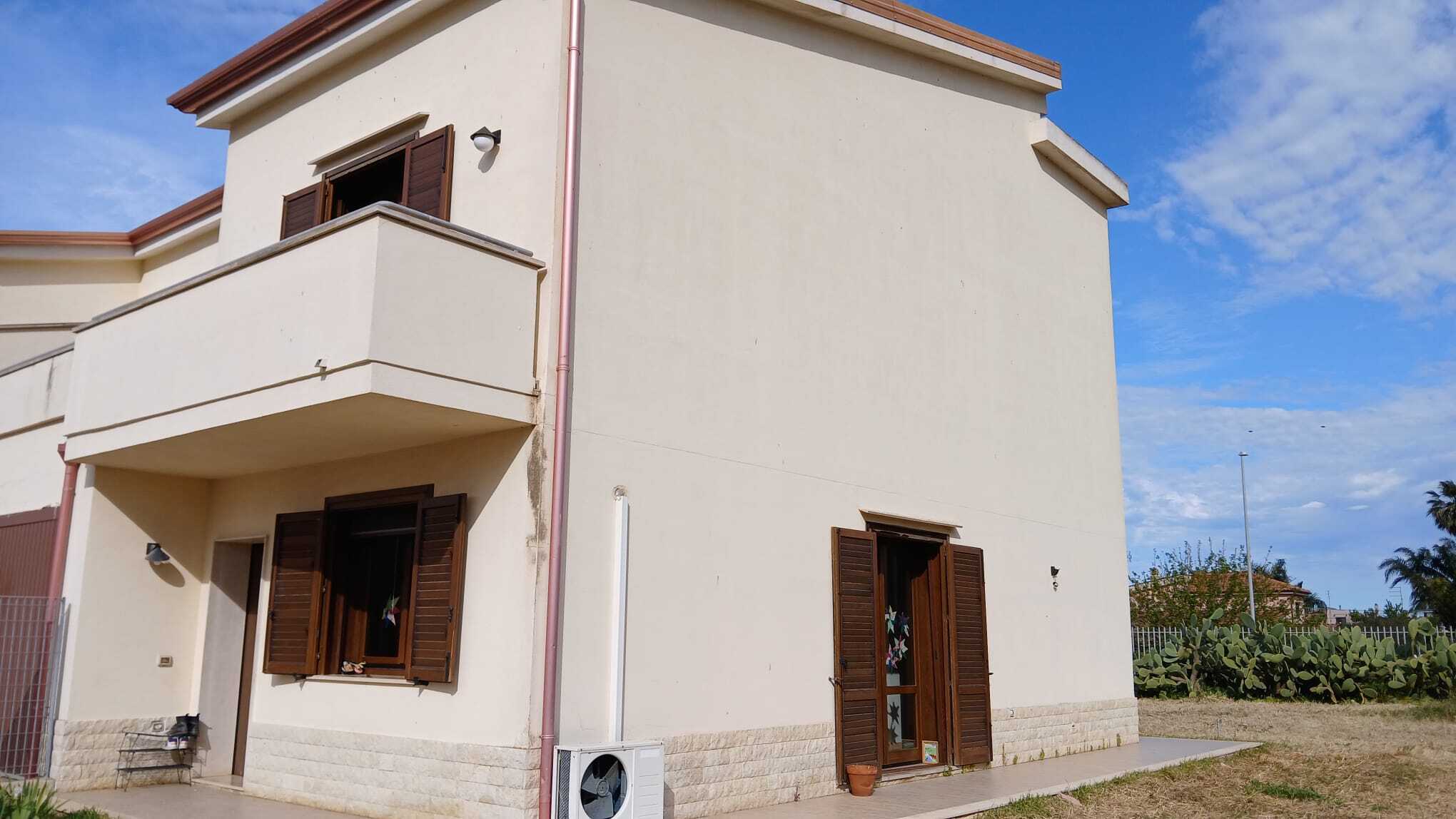 Casa indipendente con giardino, Siracusa isola sacramento