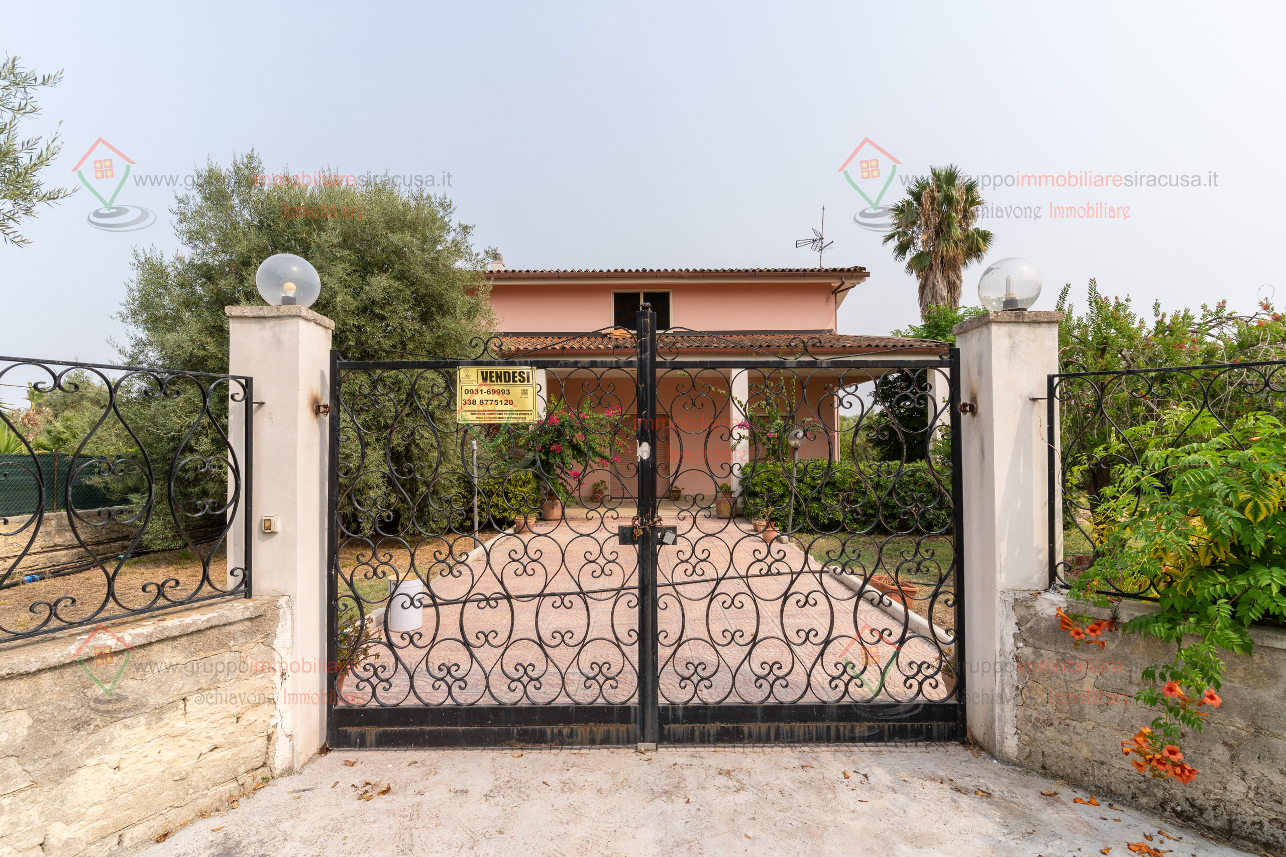 Villa con giardino, Siracusa tivoli
