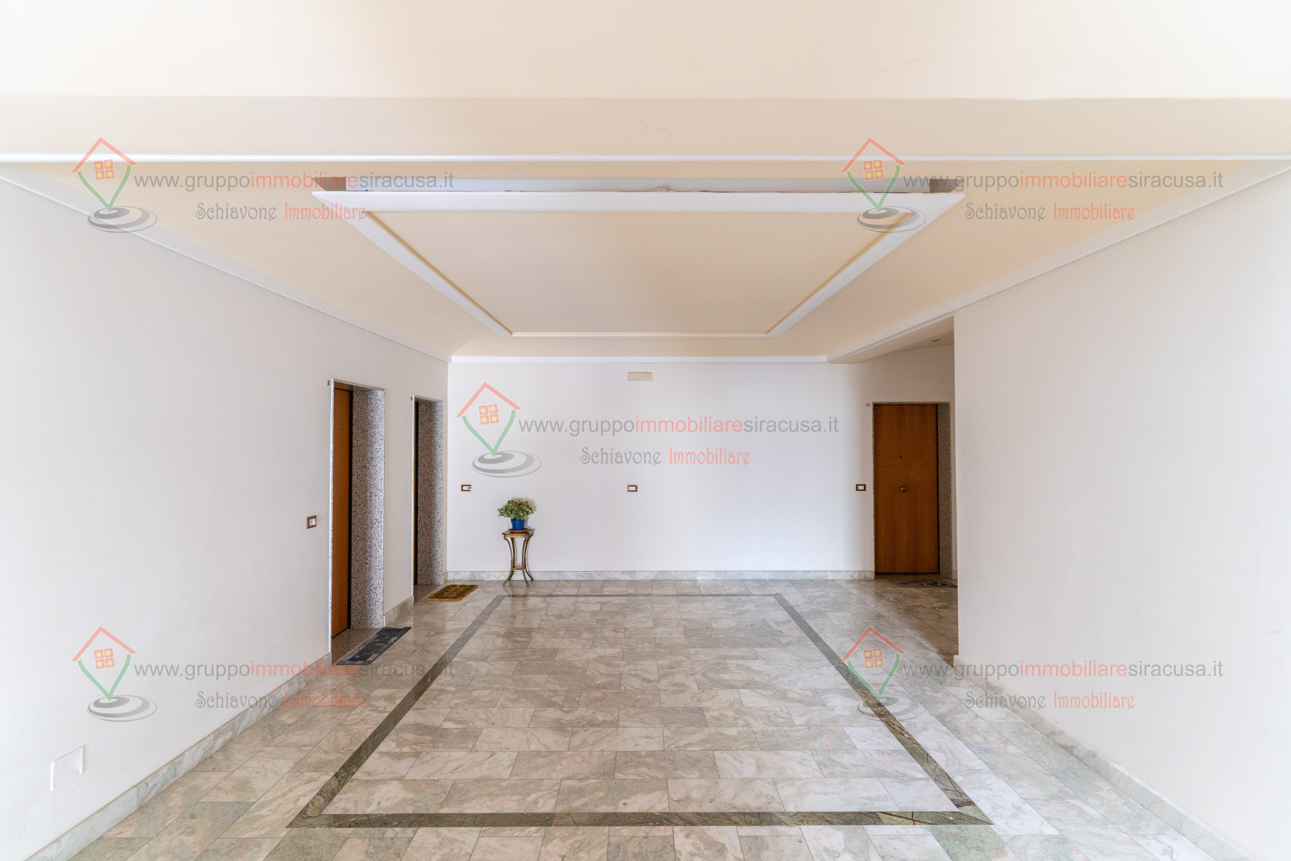 Appartamento nuovo, Siracusa tisia tica zecchino