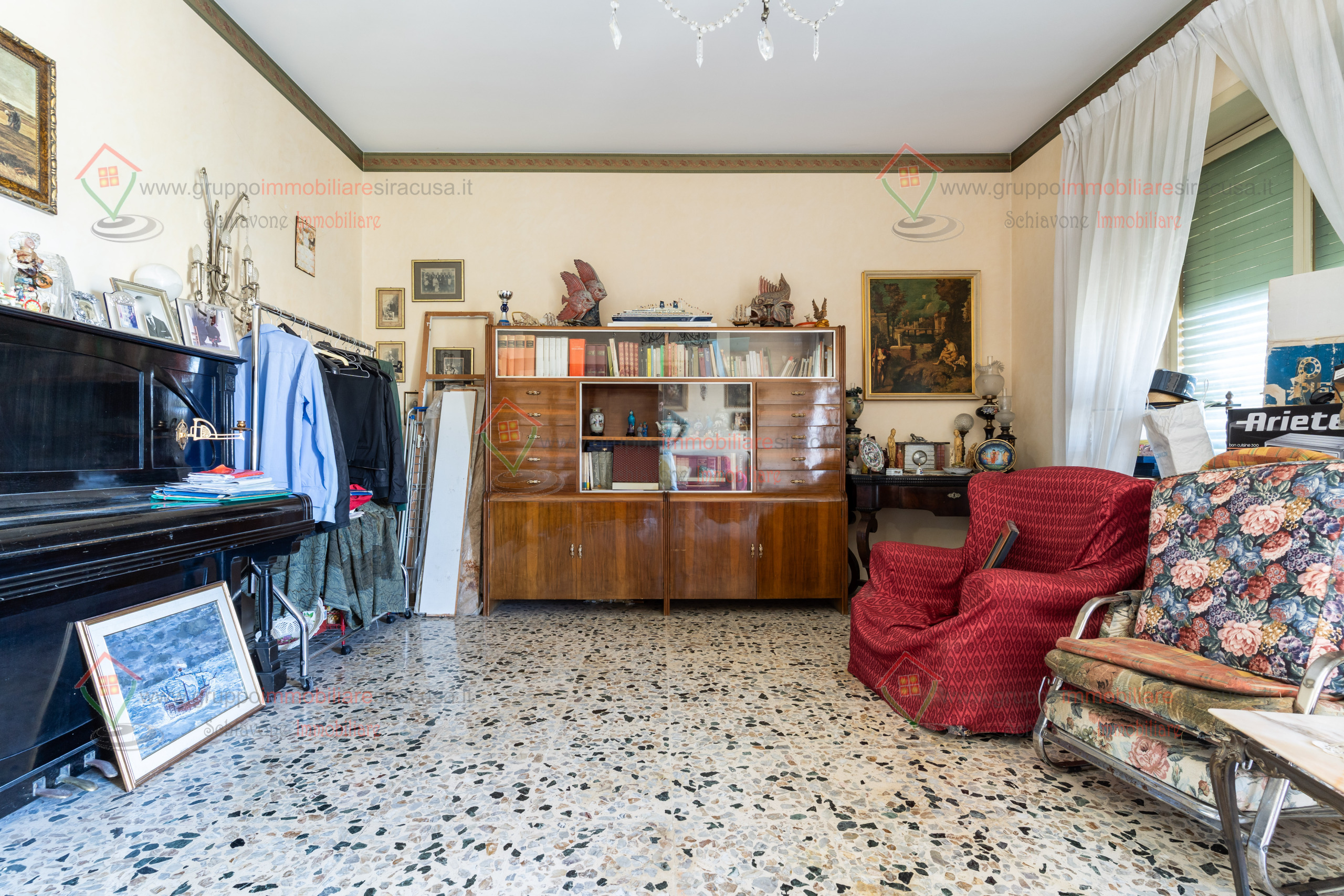 Quadrilocale da ristrutturare, Siracusa adda gelone timoleonte