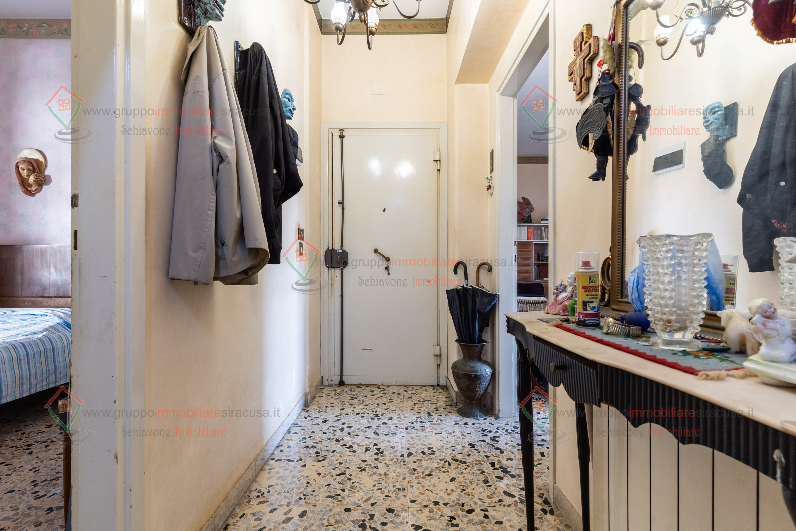Quadrilocale da ristrutturare, Siracusa adda gelone timoleonte