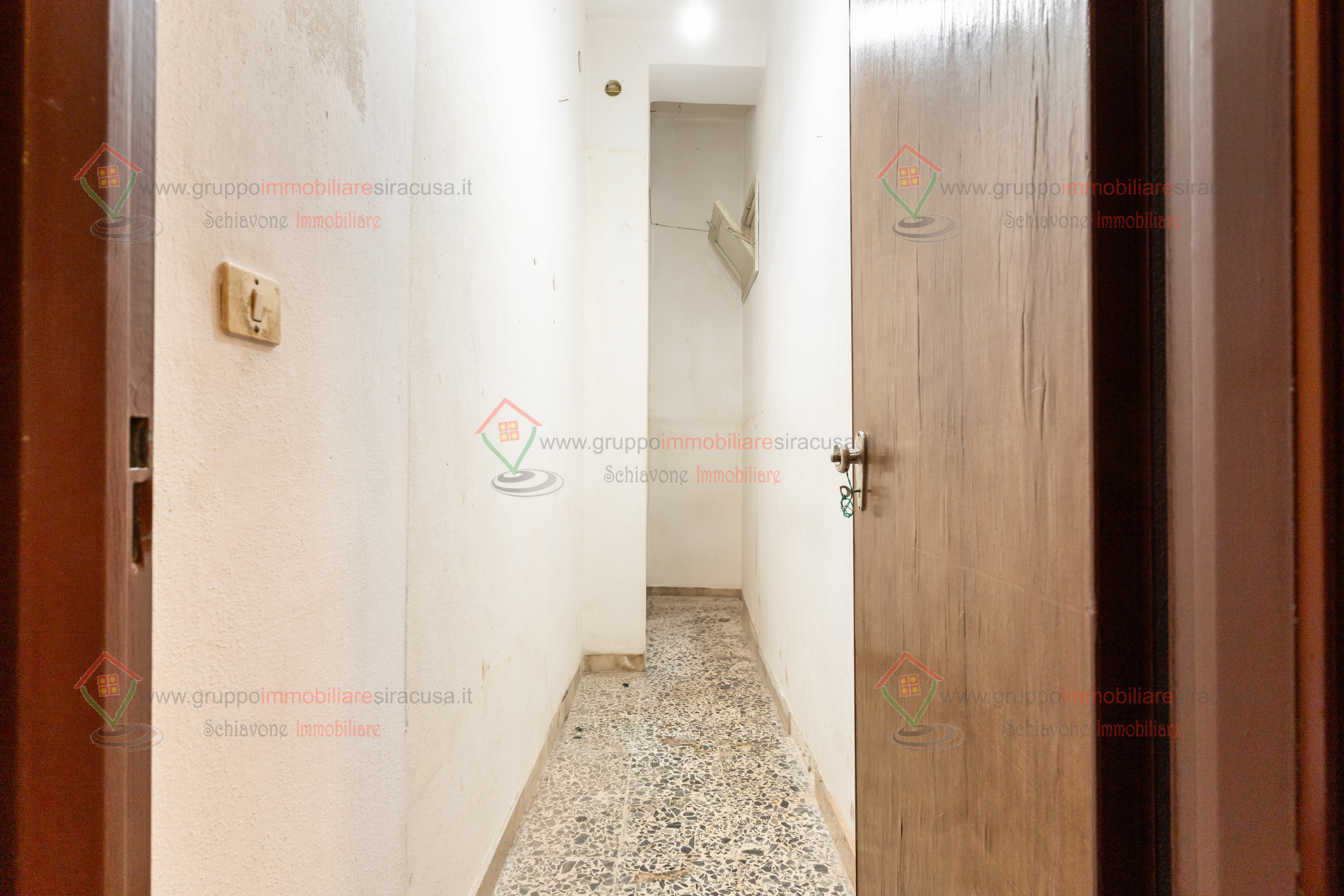 Appartamento da ristrutturare, Siracusa tisia tica zecchino