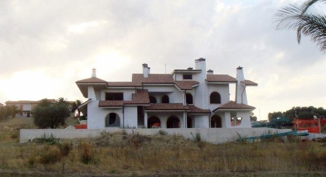Villa con giardino a Spinetoli