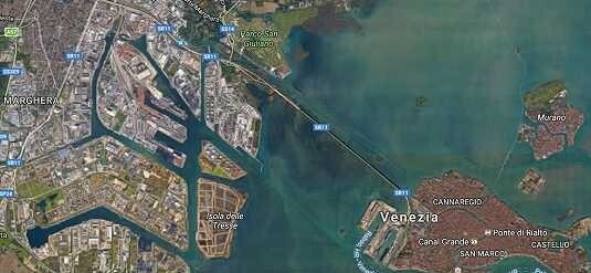 Stabile/Palazzo con giardino a Venezia