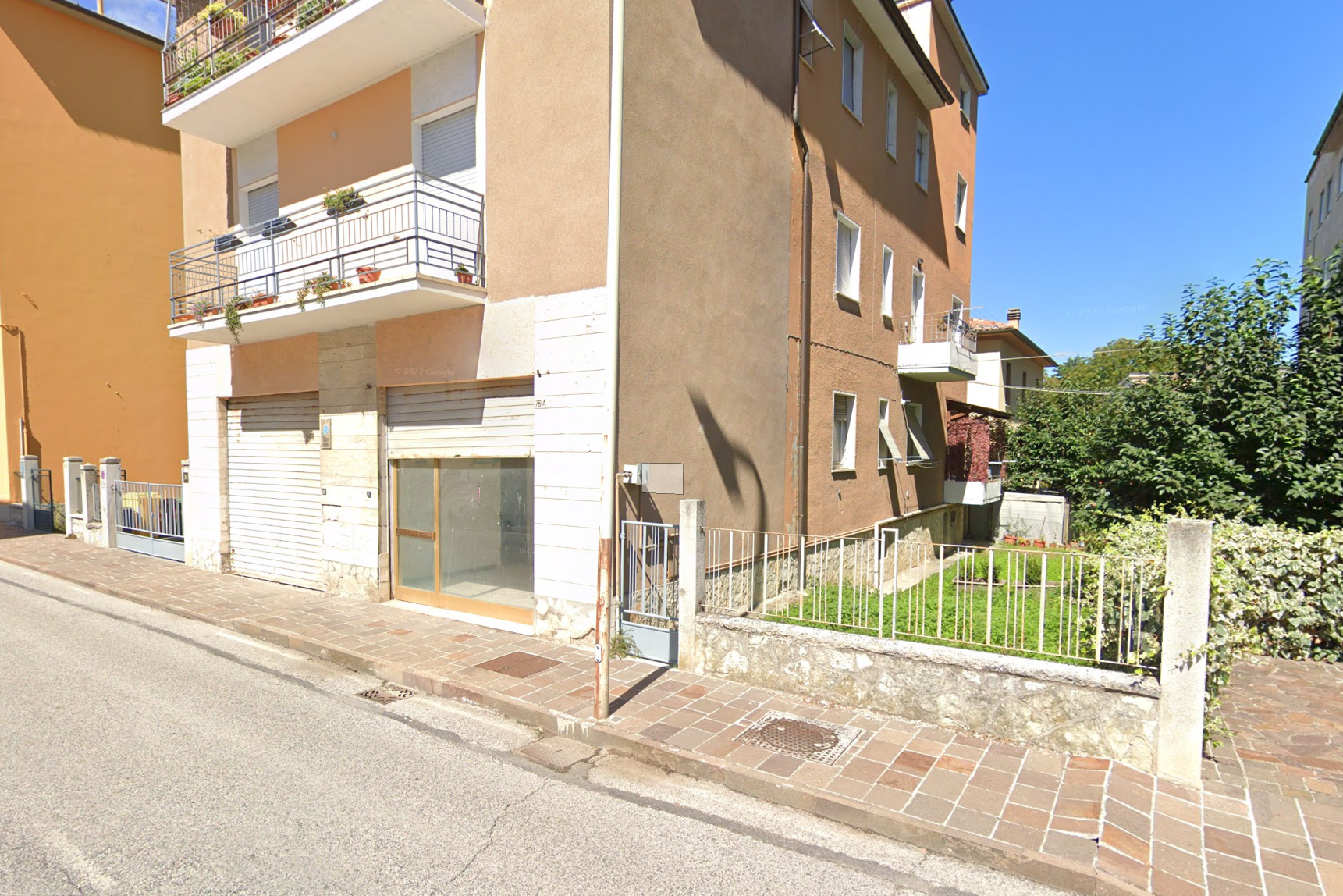 Locale commerciale da ristrutturare in via vittorio veneto 76, Fabriano
