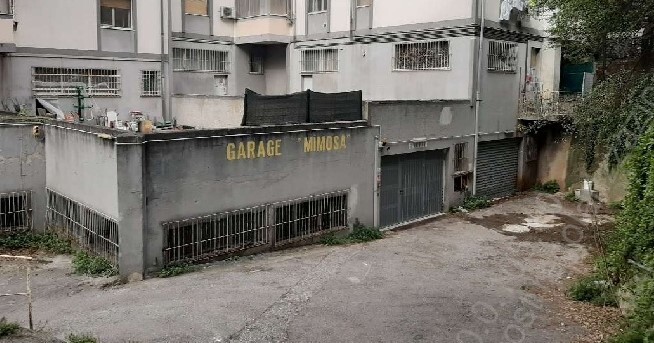 Box/Garage 421mq da ristrutturare in via xxv aprile 40, Ancona