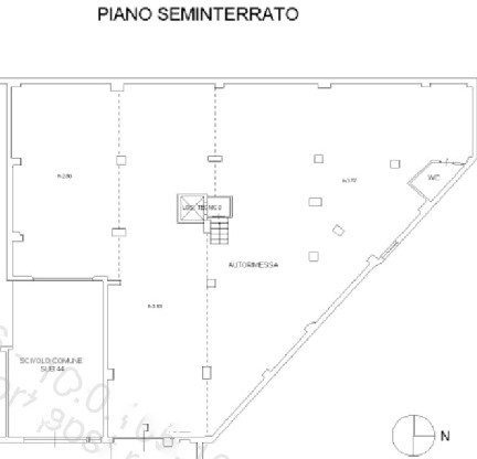 Box/Garage 421mq da ristrutturare in via xxv aprile 40, Ancona